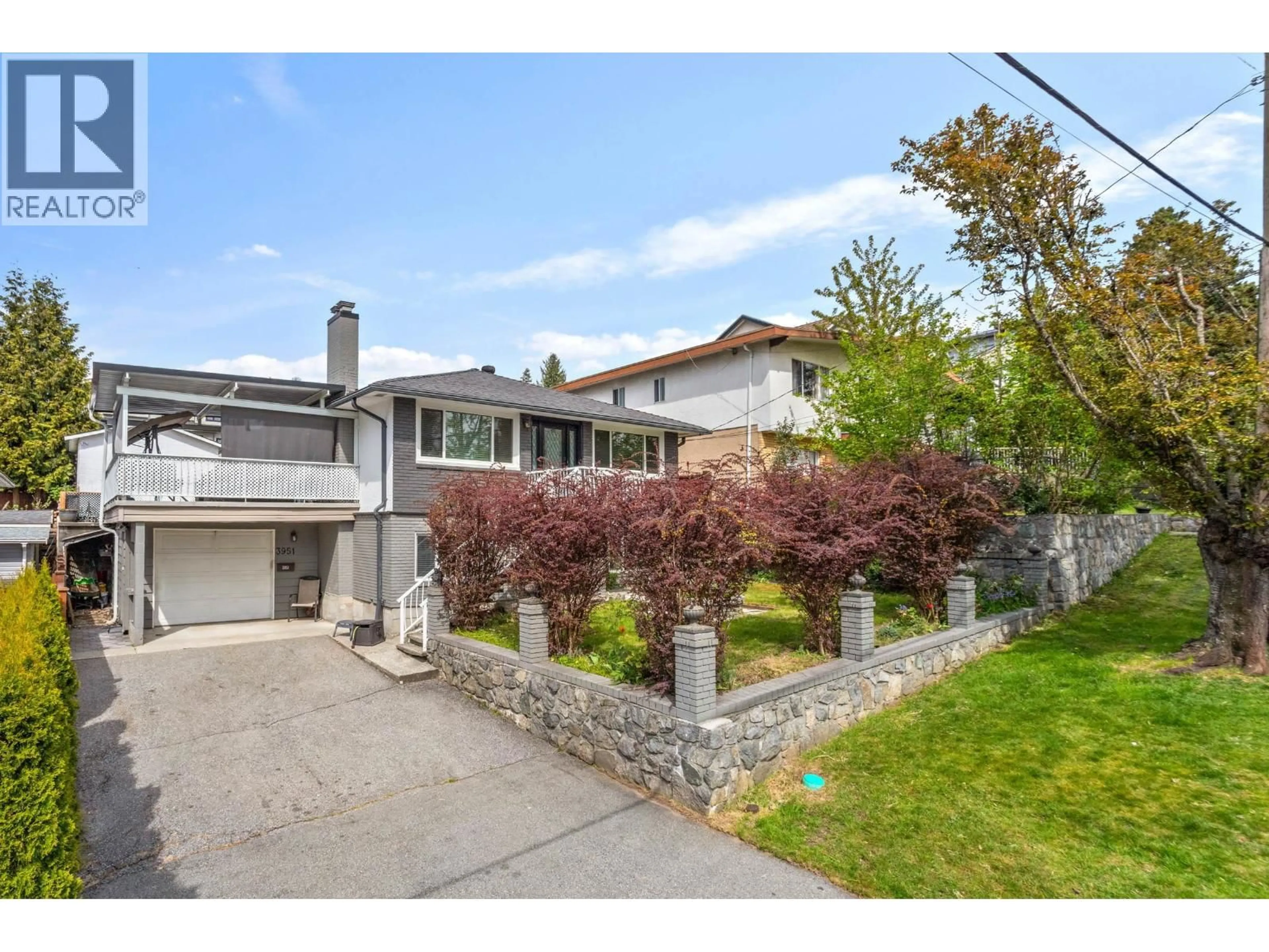 Unknown for 3951 WILLIAM STREET, Burnaby British Columbia V5C3J2