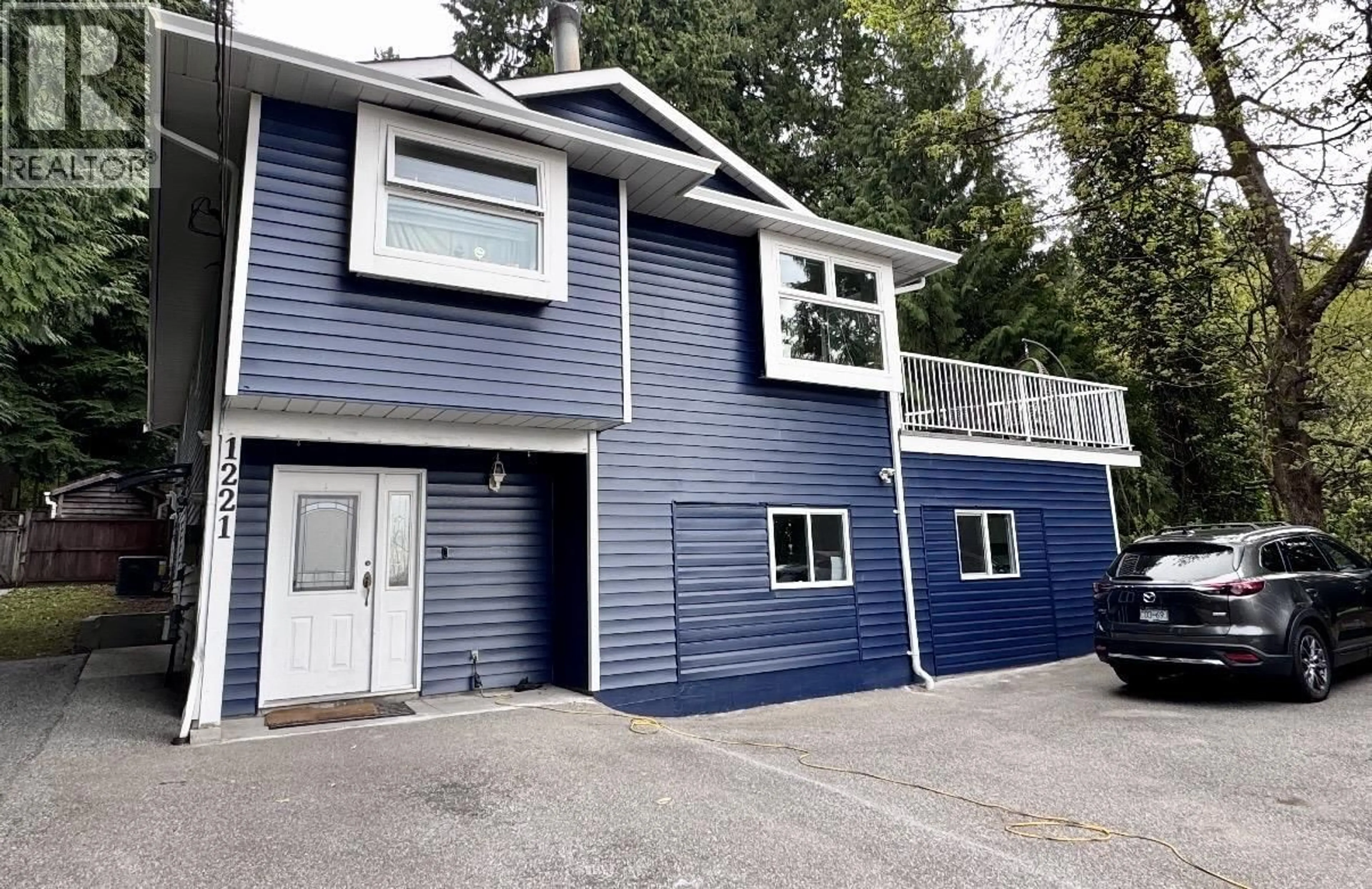 Home with vinyl exterior material, street for 1221 ROCHESTER AVENUE, Coquitlam British Columbia V3K2X3