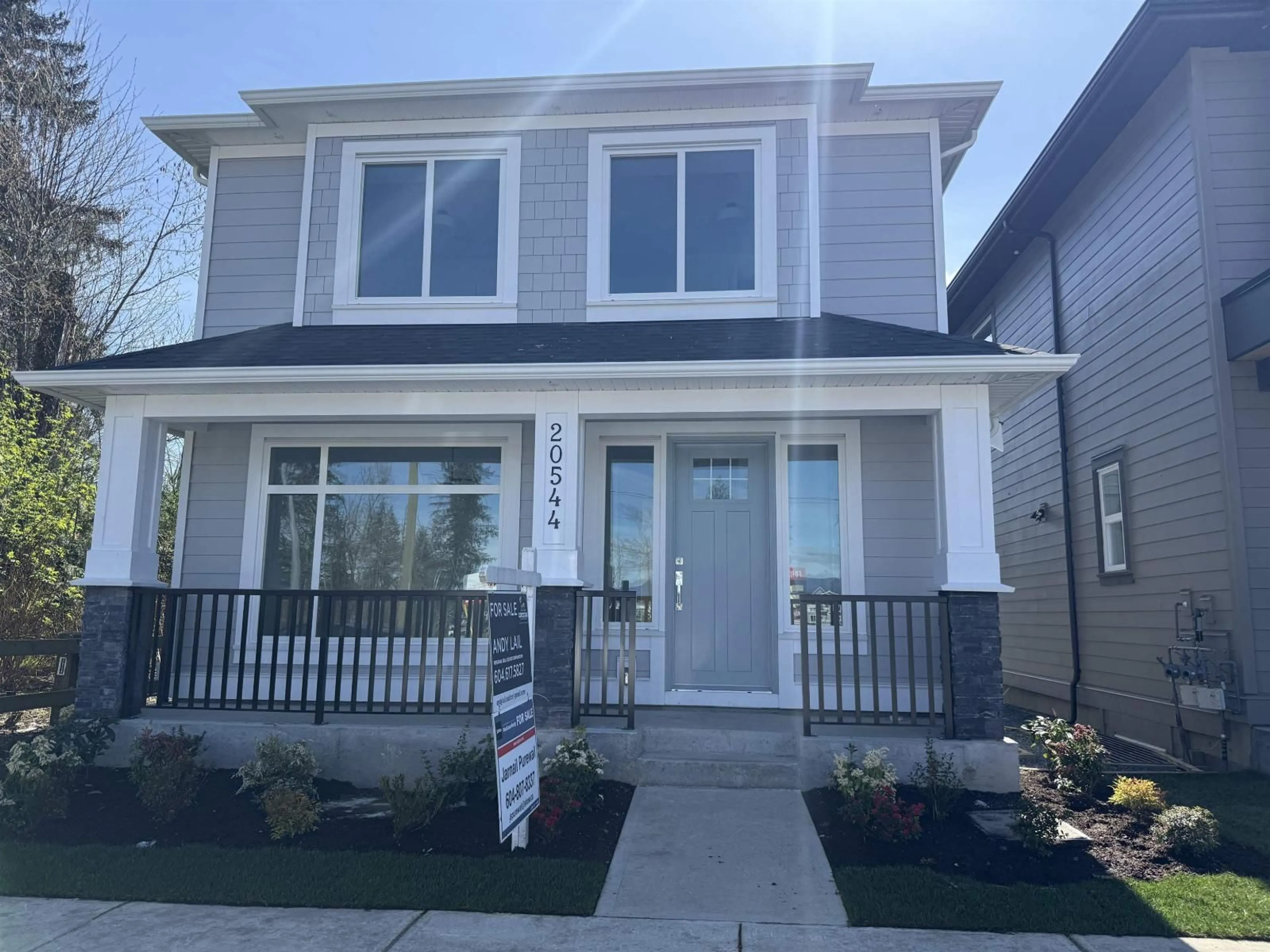 Home with vinyl exterior material, street for 20544 76 AVENUE, Langley British Columbia V2Y3S8