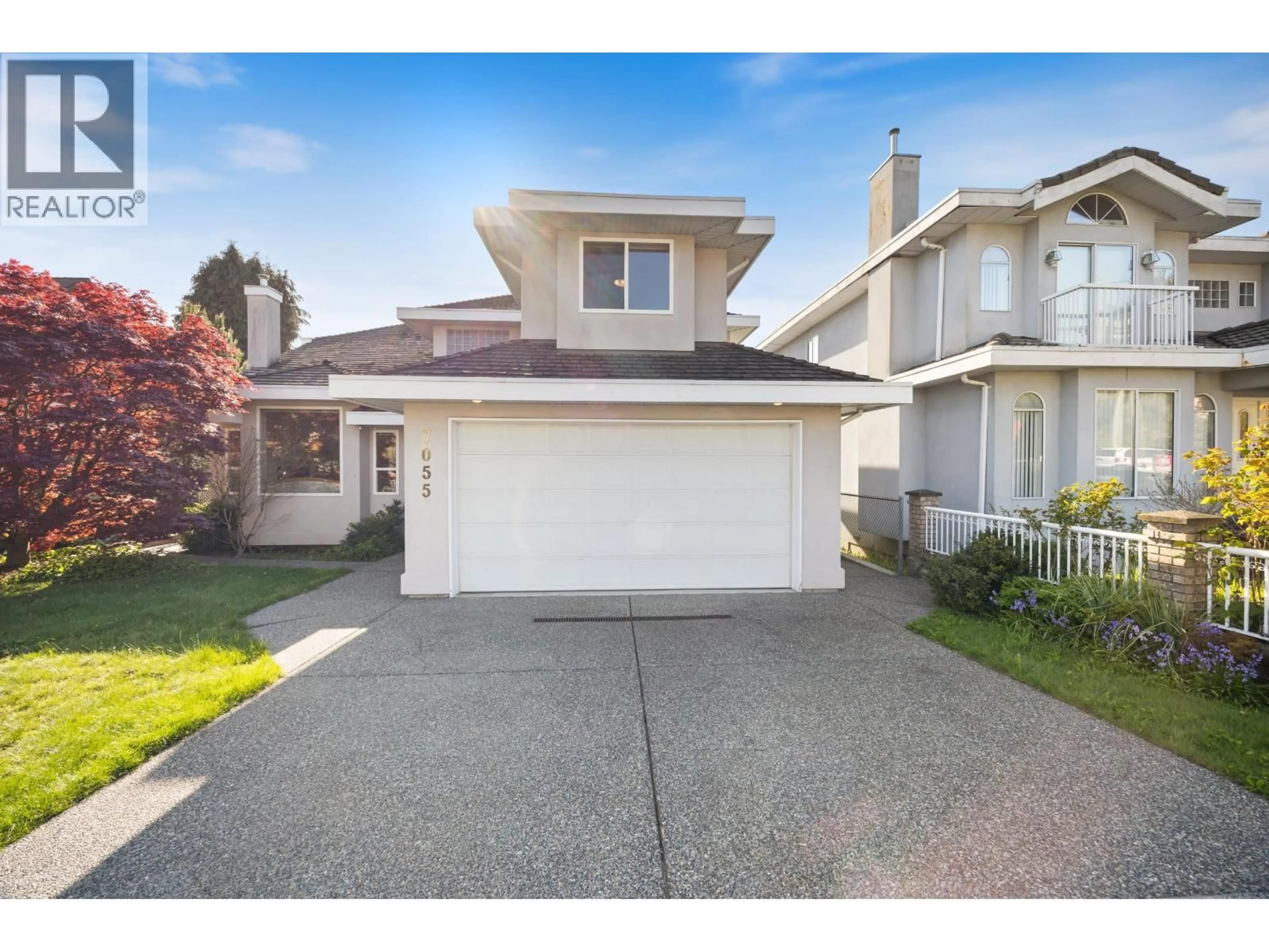 Home with vinyl exterior material, street for 7055 GRAY AVENUE, Burnaby British Columbia V5J3Y9