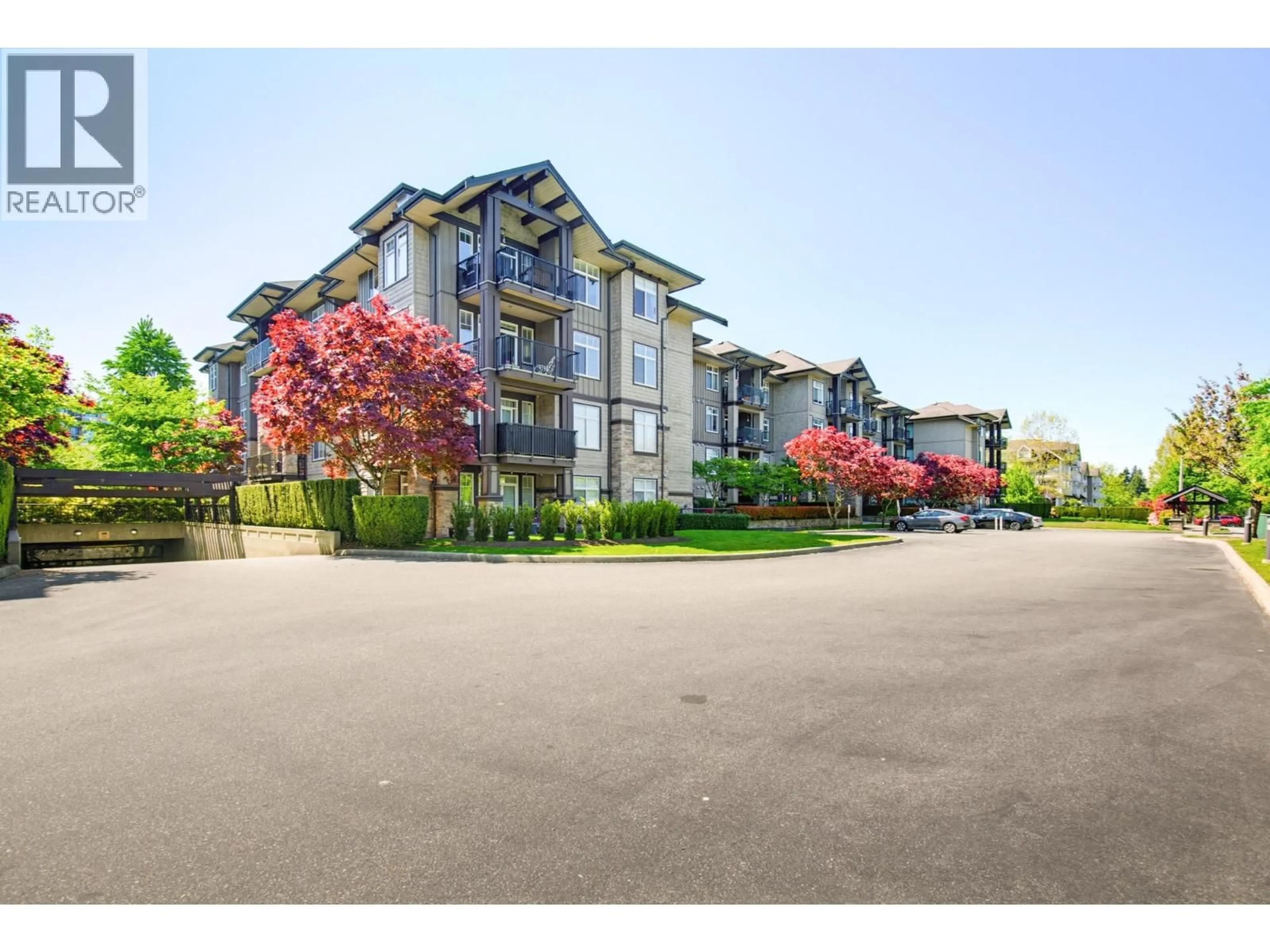 A pic from outside/outdoor area/front of a property/back of a property/a pic from drone, unknown for 427 - 12258 224 STREET, Maple Ridge British Columbia V2X8Y7