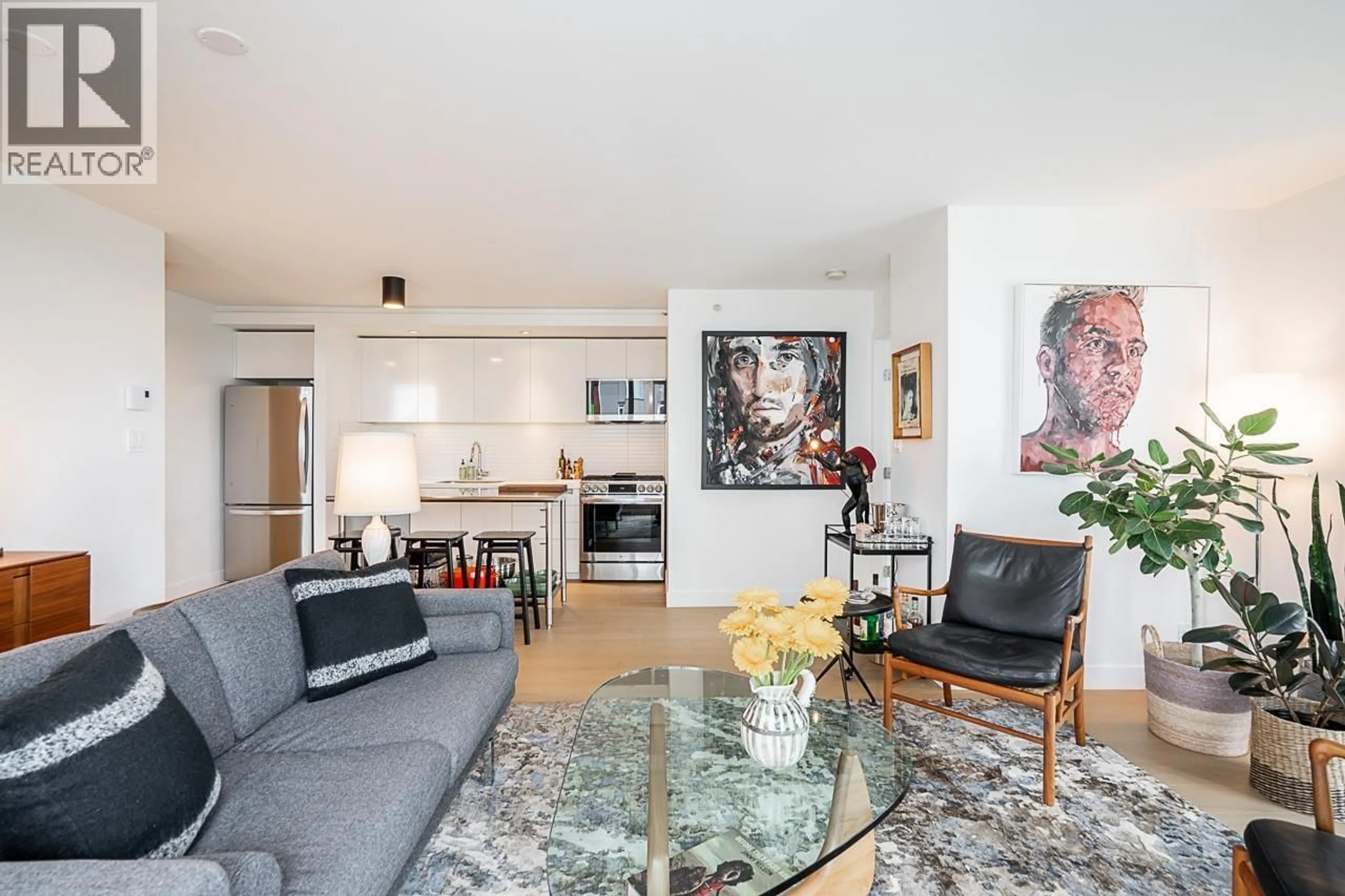 Living room with furniture, unknown for 905 - 328 11TH AVENUE, Vancouver British Columbia V5T4W1