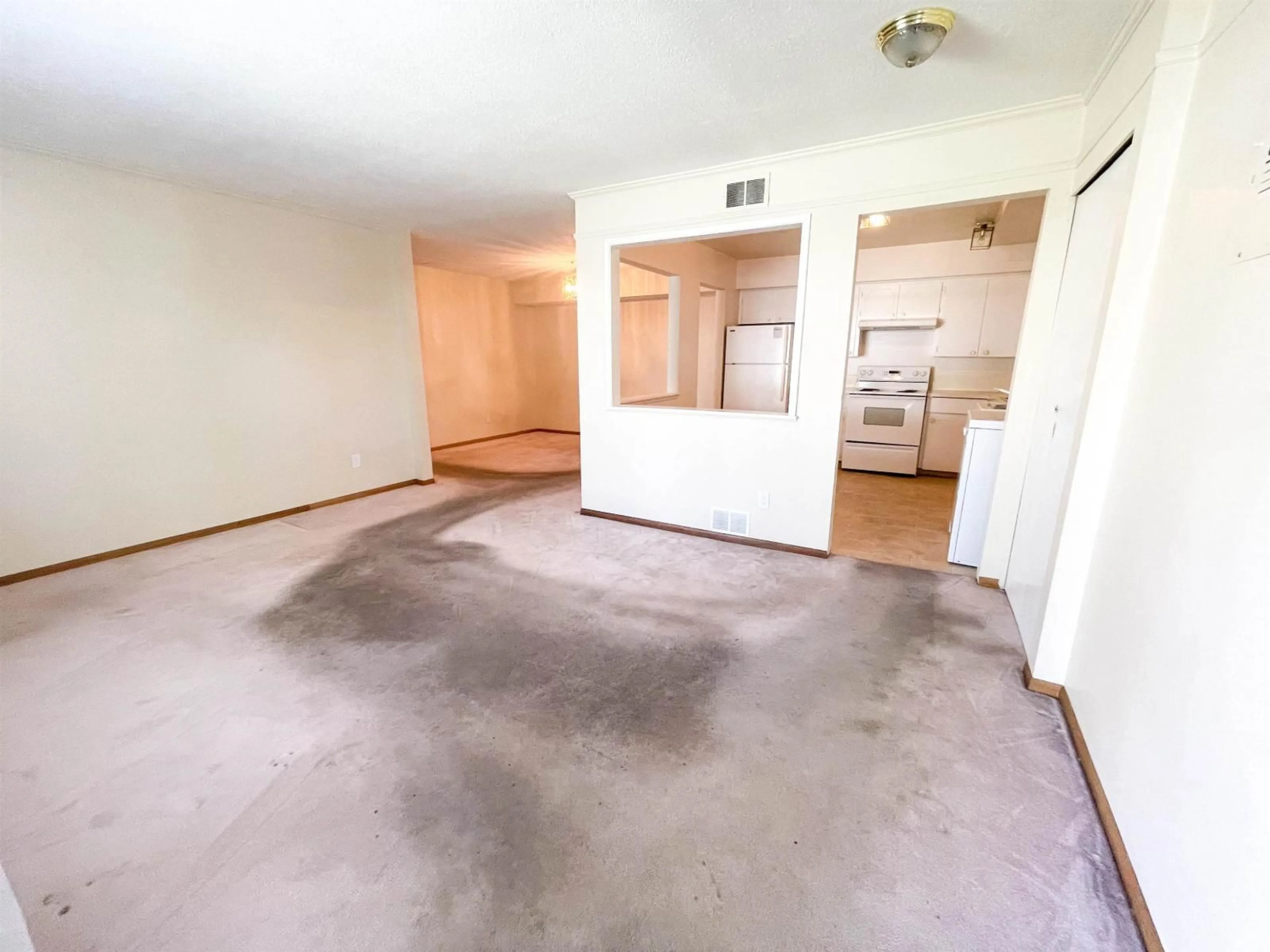 A pic of a room for 603 - 11901 89A AVENUE, Delta British Columbia V4C3G8