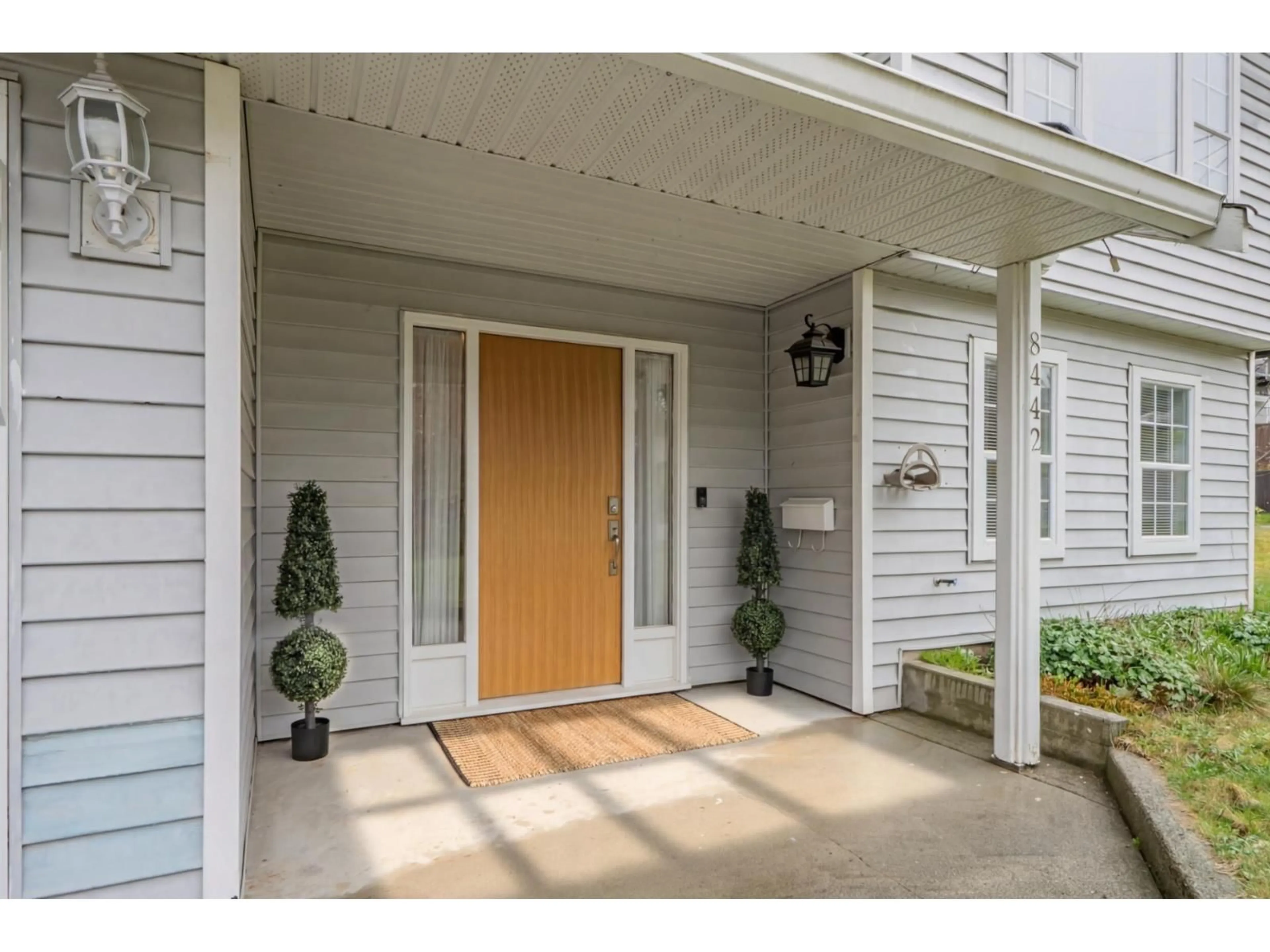 Indoor entryway for 8442 HARMS STREET, Mission British Columbia V2V6G2