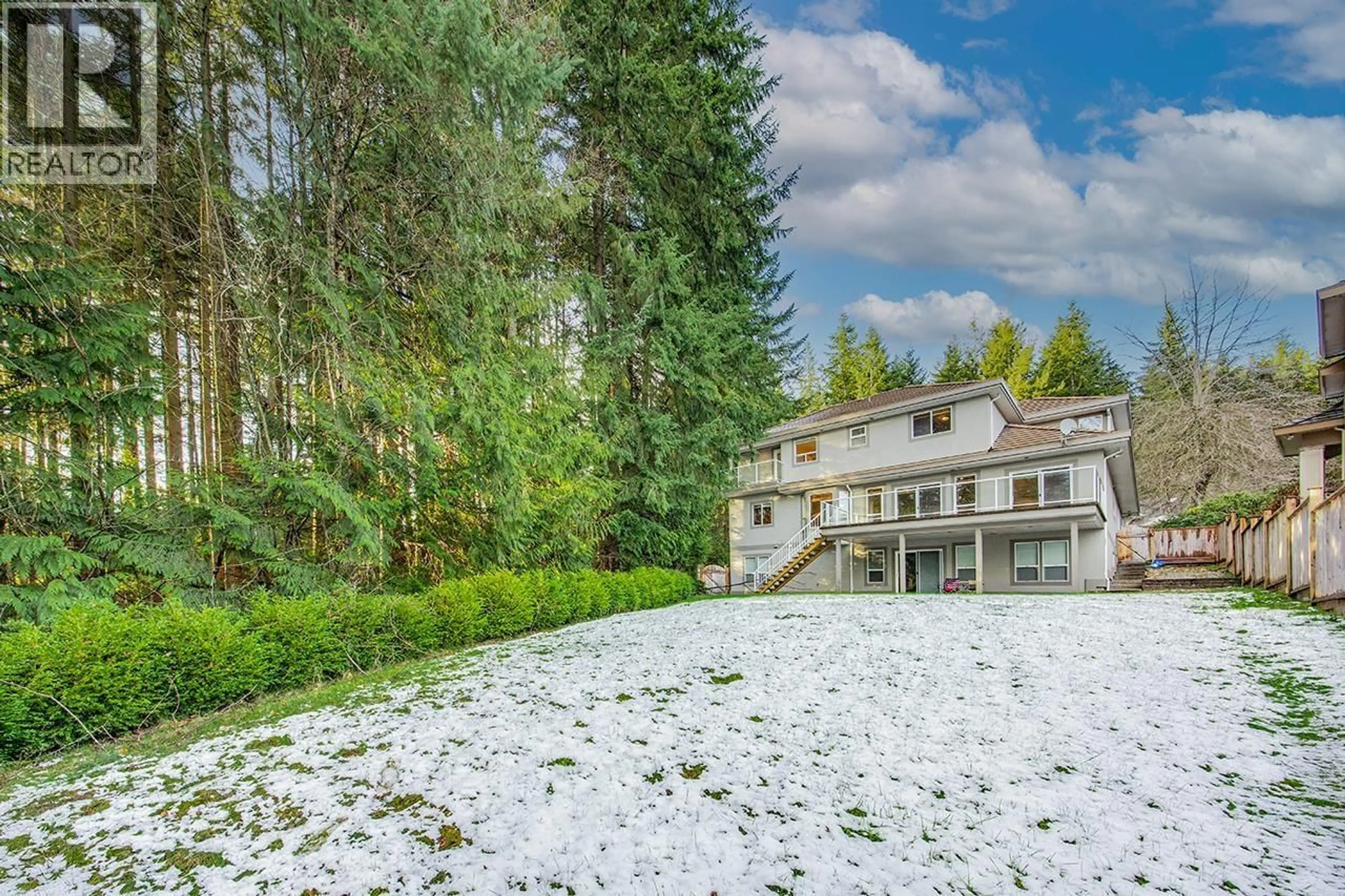 A pic from outside/outdoor area/front of a property/back of a property/a pic from drone, unknown for 2970 FORESTRIDGE PLACE, Coquitlam British Columbia V3E3M6
