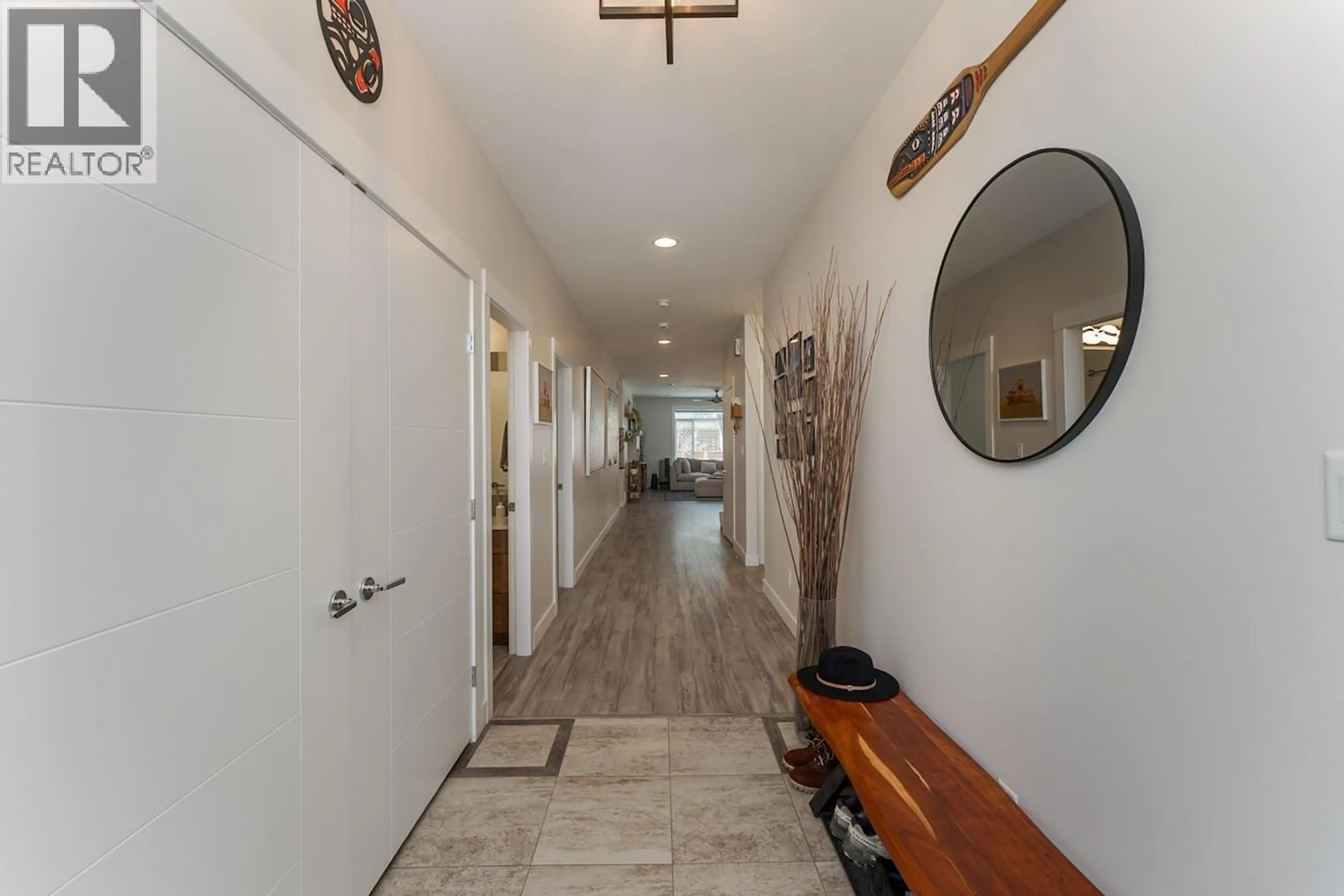 Indoor entryway for 3475 PARKVIEW CRESCENT, Prince George British Columbia V2N0E7