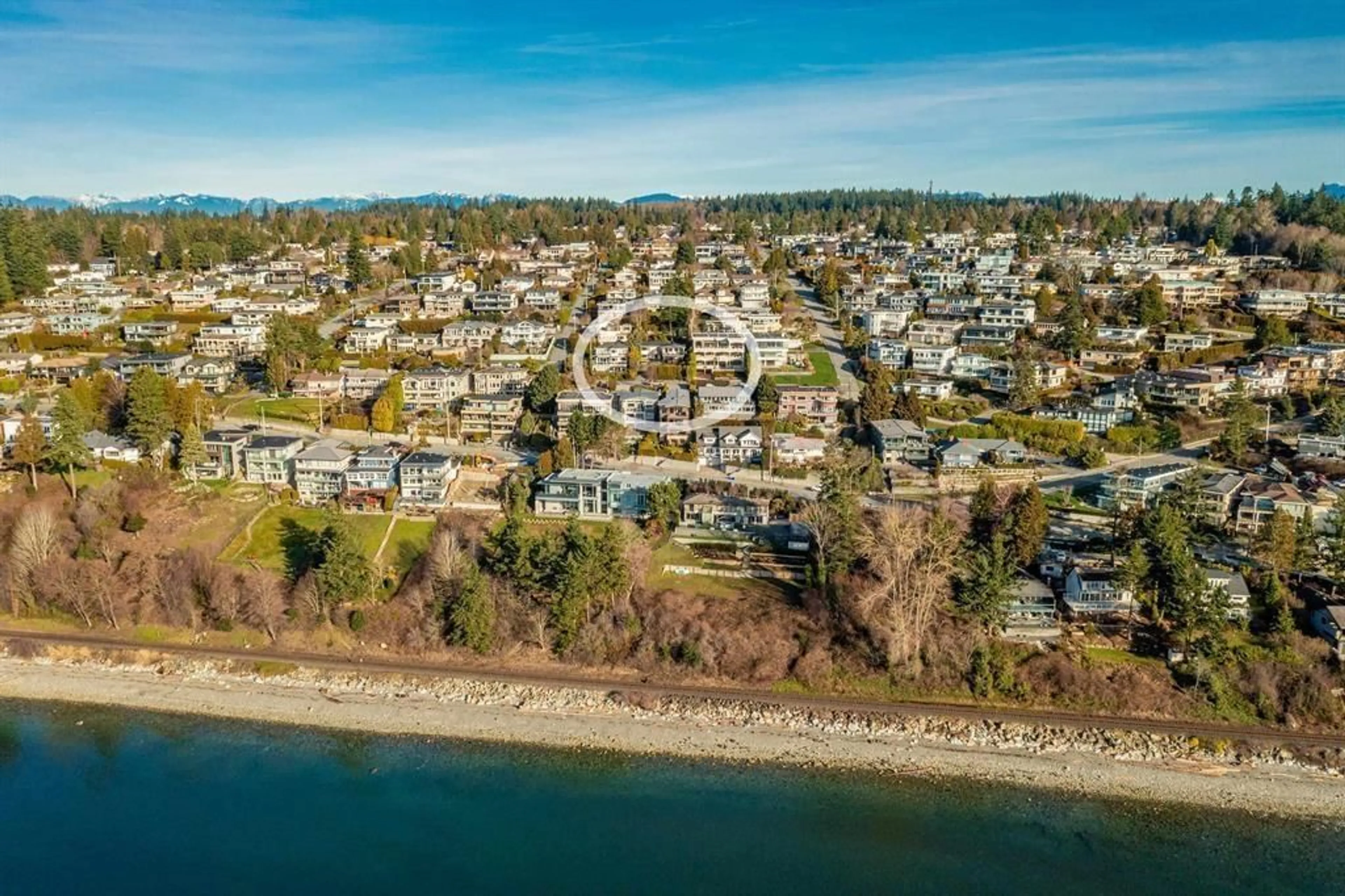 A pic from outside/outdoor area/front of a property/back of a property/a pic from drone, water/lake/river/ocean view for 14371 SUNSET DRIVE, White Rock British Columbia V4B2V4