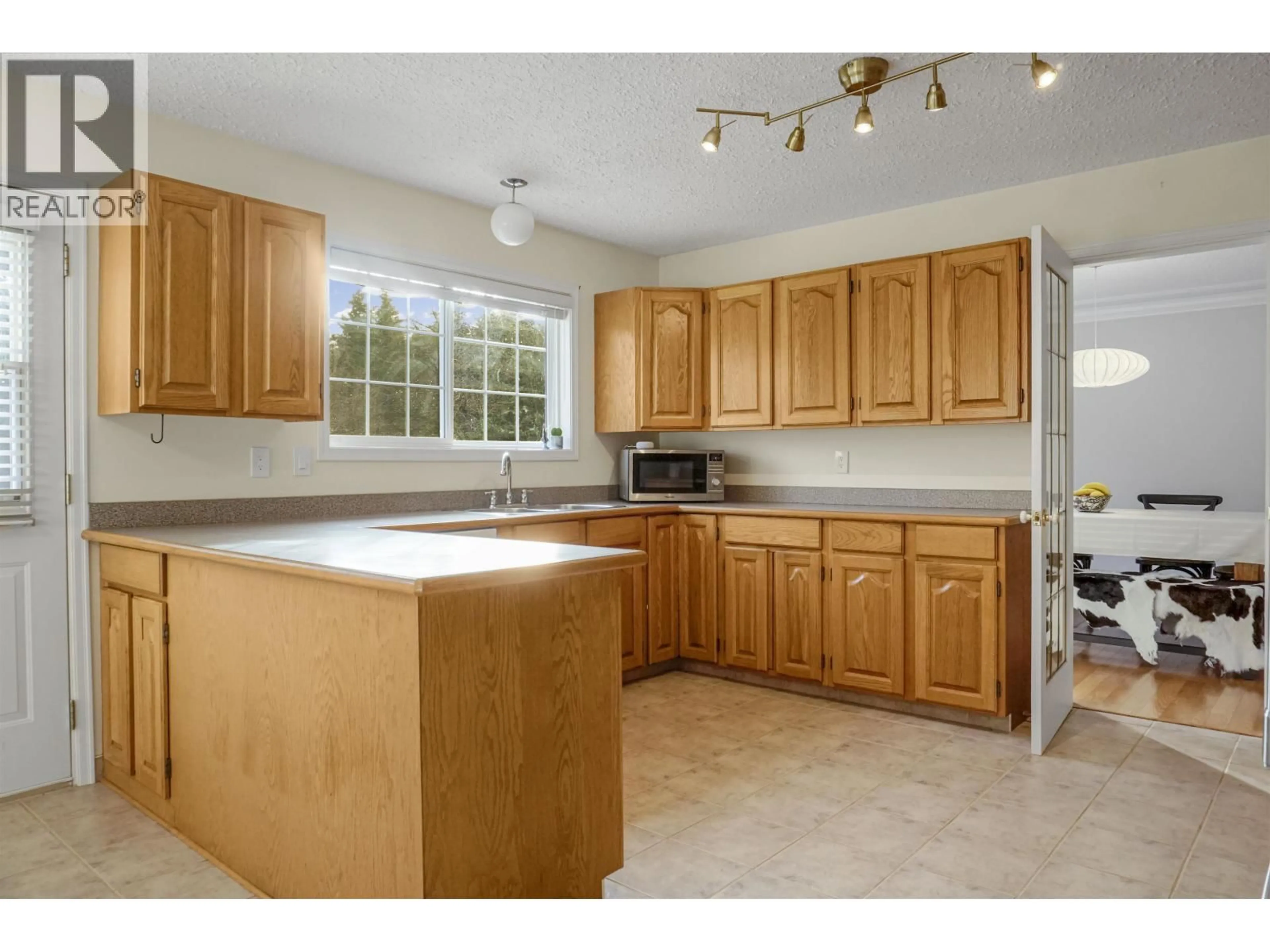 Standard kitchen, unknown for 140 SMITH STREET, Kitimat British Columbia V8C2R5