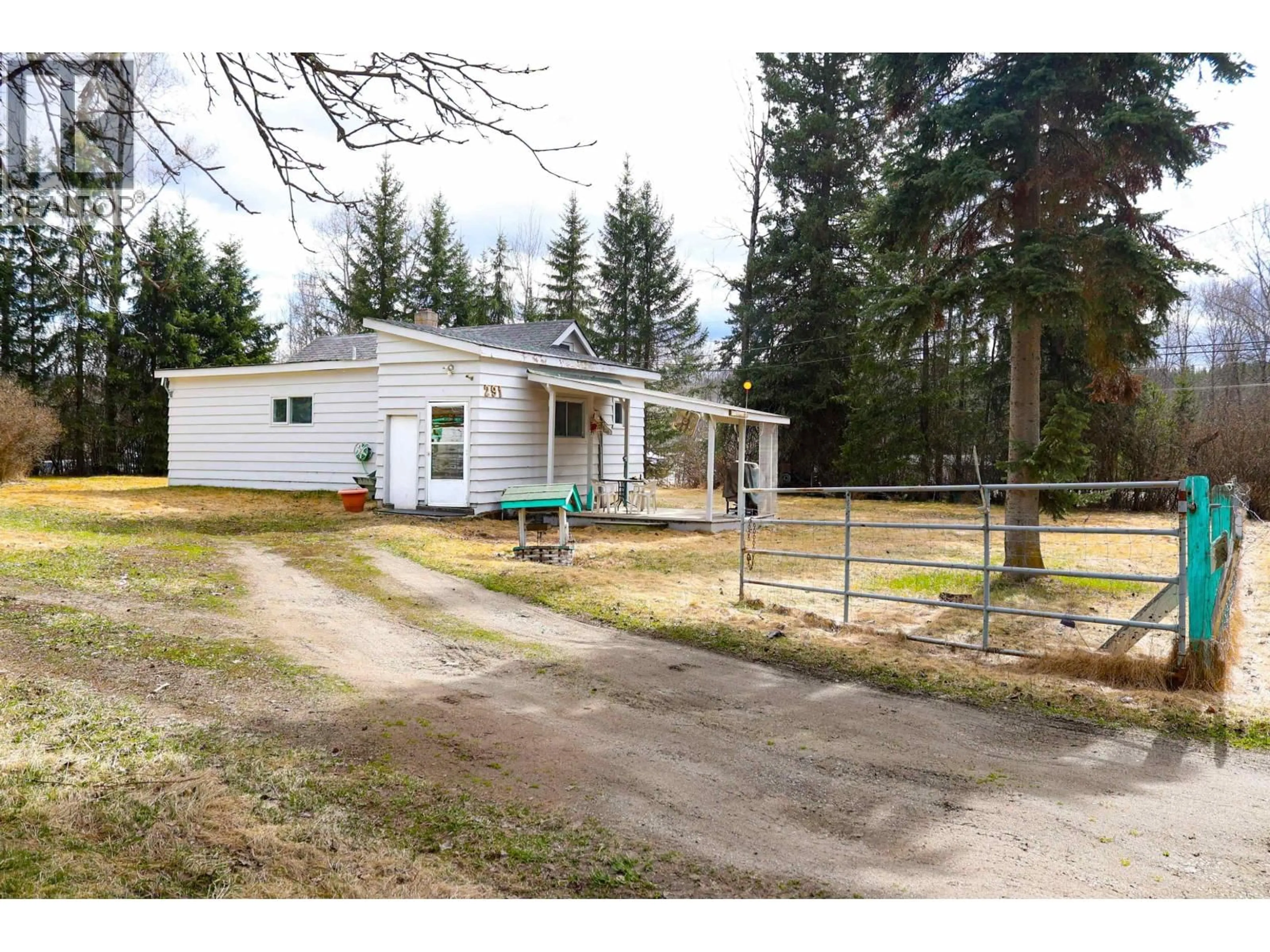 A pic from outside/outdoor area/front of a property/back of a property/a pic from drone, street for 291 HIXON CREEK ROAD, Hixon British Columbia V0K1S1