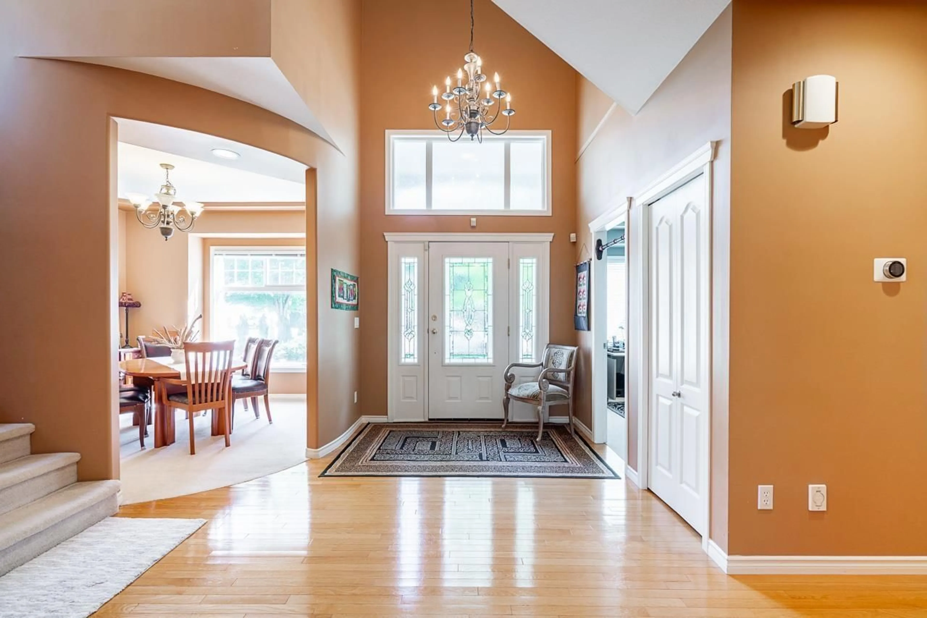 Indoor entryway for 21235 43A AVENUE, Langley British Columbia V3A8S4