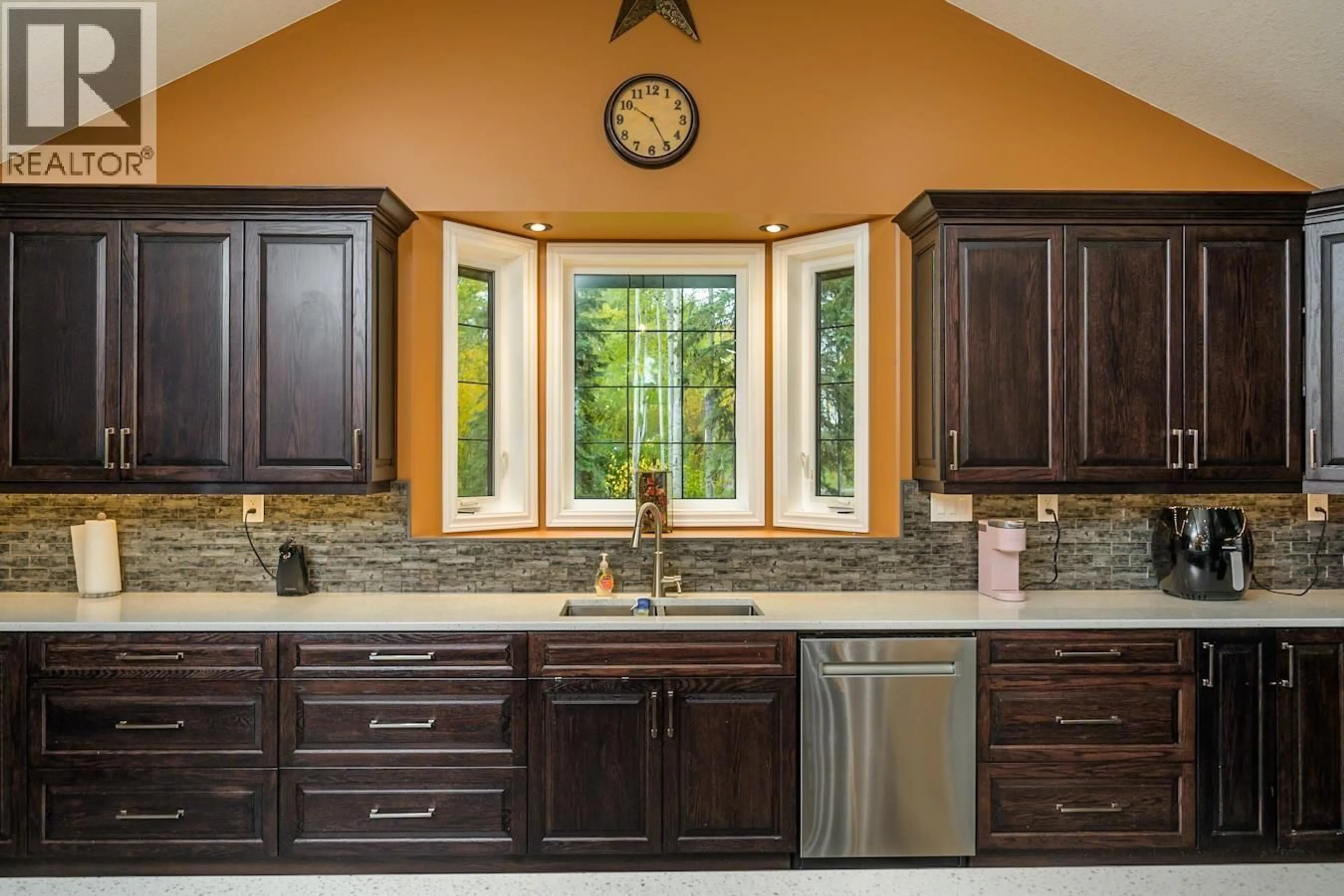 Contemporary kitchen, ceramic/tile floor for 4438 HANET ROAD, Prince George British Columbia V2K5S1
