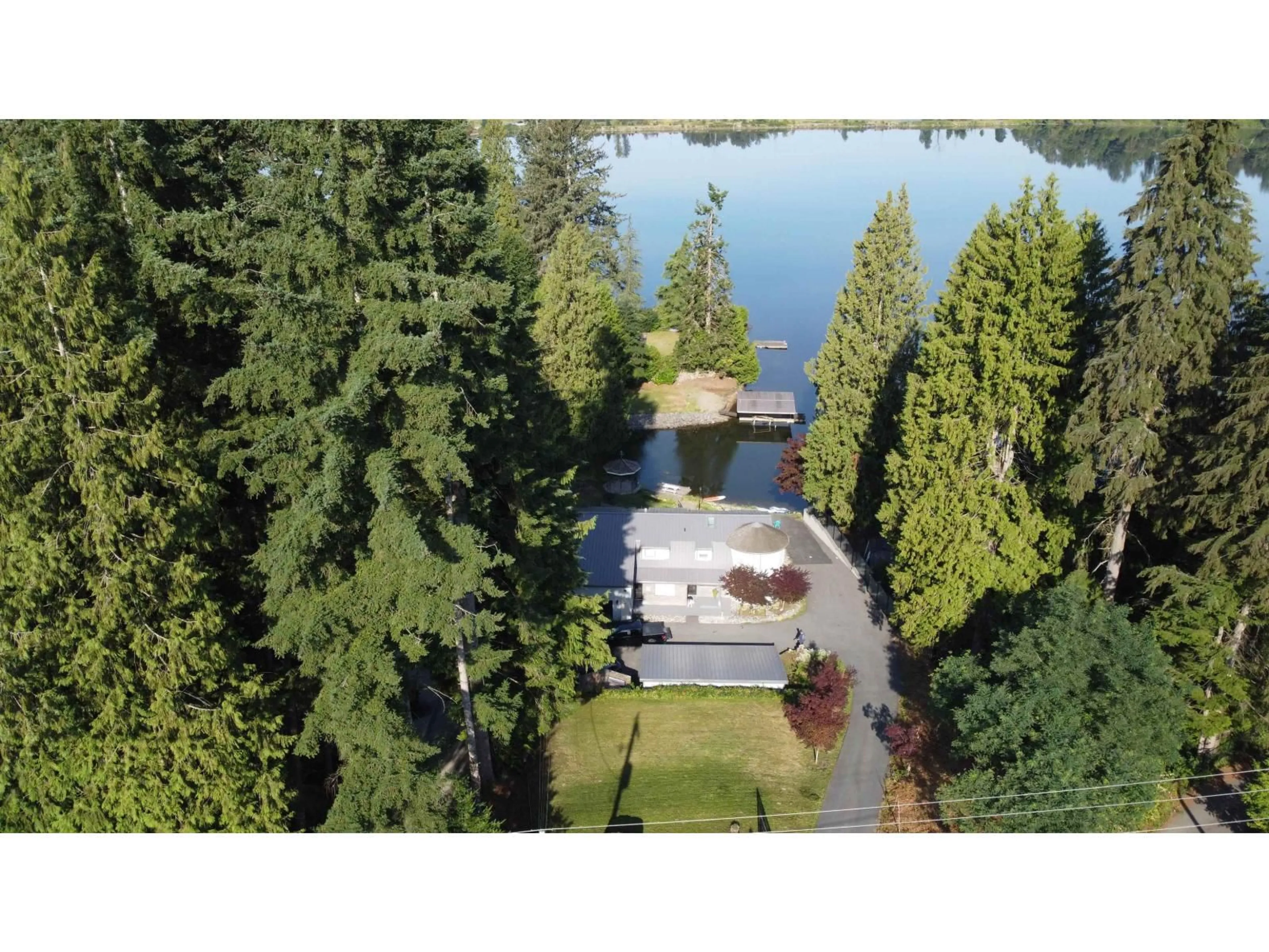 A pic from outside/outdoor area/front of a property/back of a property/a pic from drone, water/lake/river/ocean view for 9233 HAYWARD STREET, Mission British Columbia V4S1J1