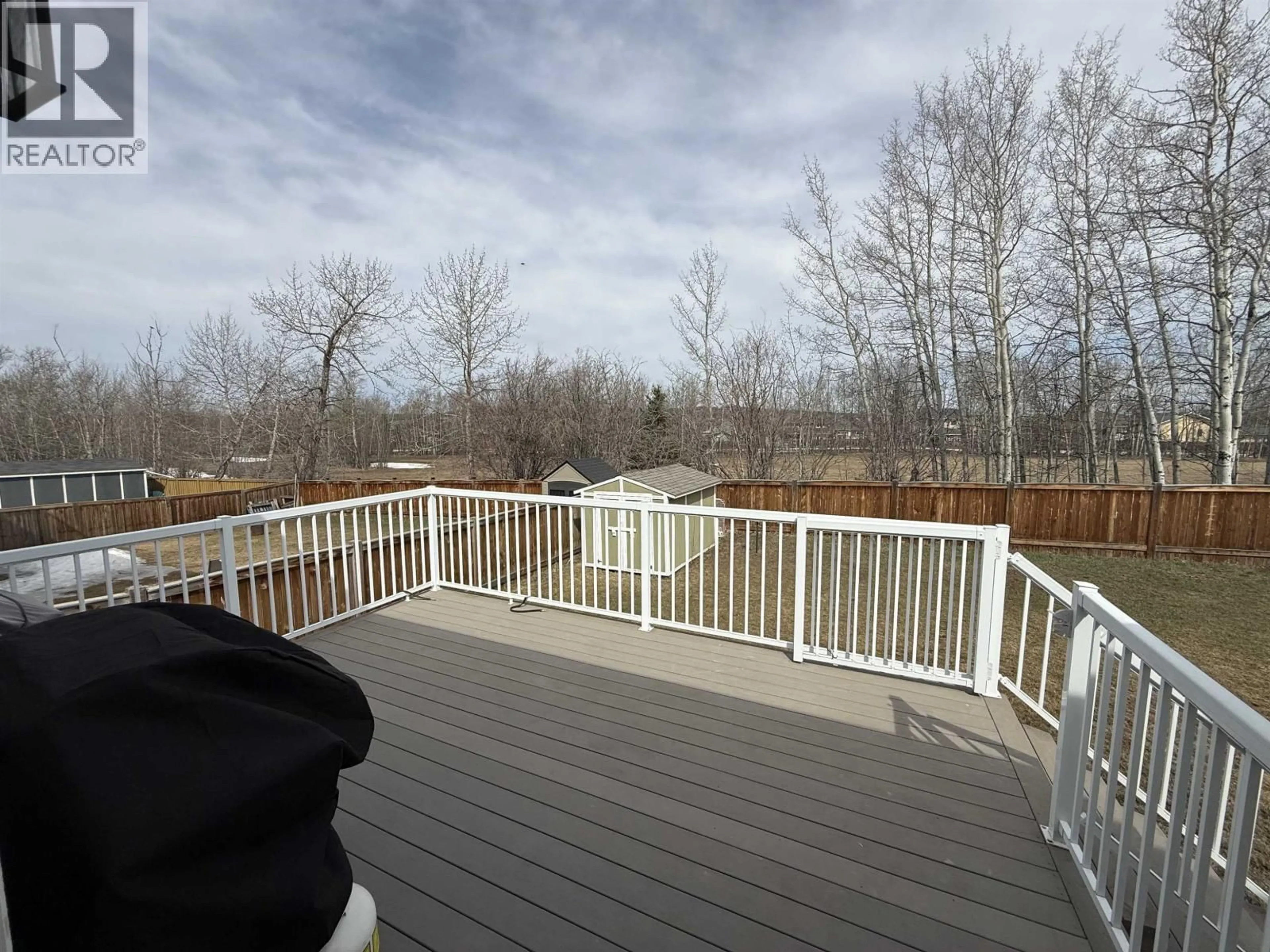 Patio, water/lake/river/ocean view for 10816 108 AVENUE, Fort St. John British Columbia V1J0J3