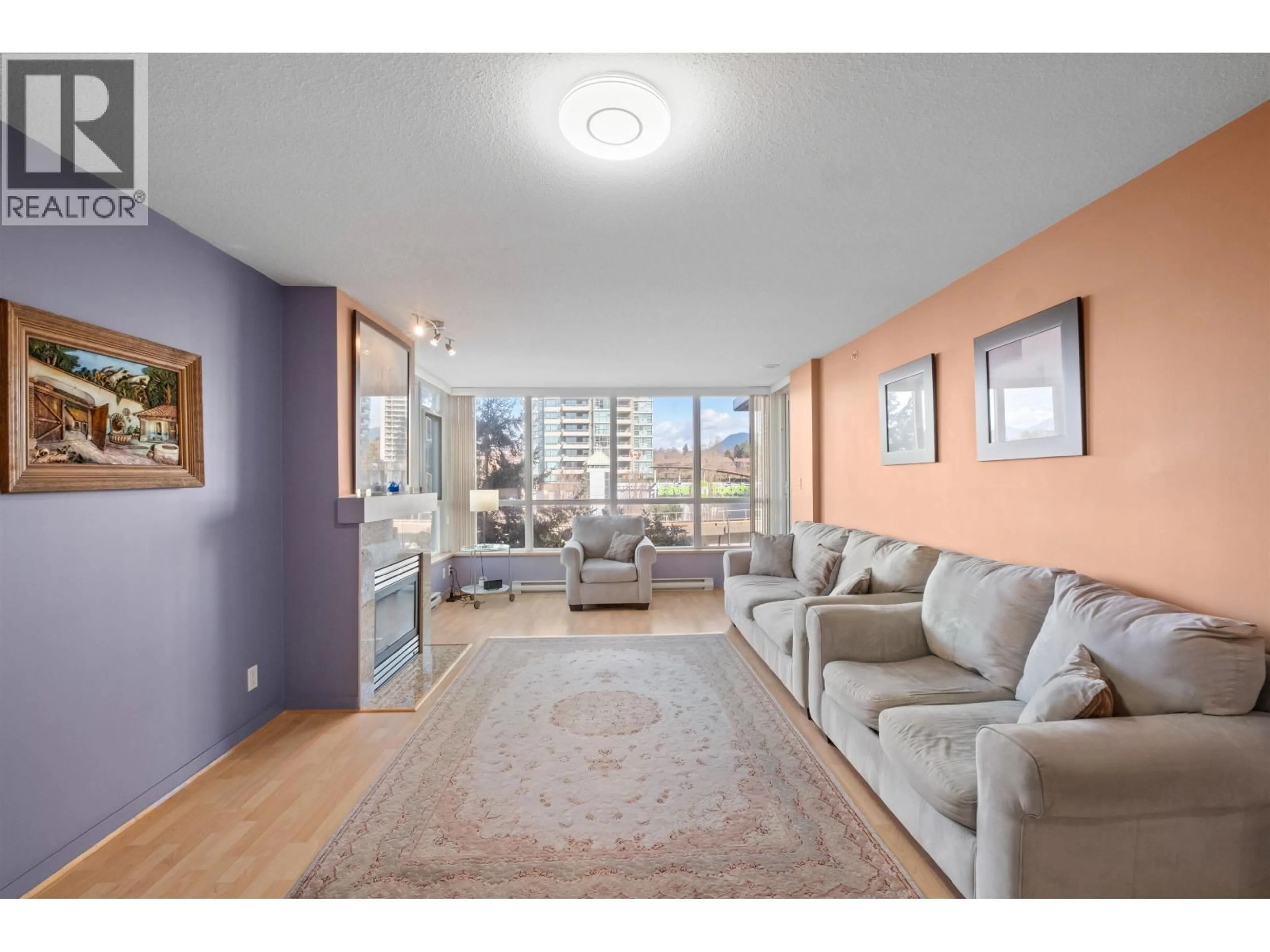 Living room with furniture, unknown for 705 - 2088 MADISON AVENUE, Burnaby British Columbia V5C6T5