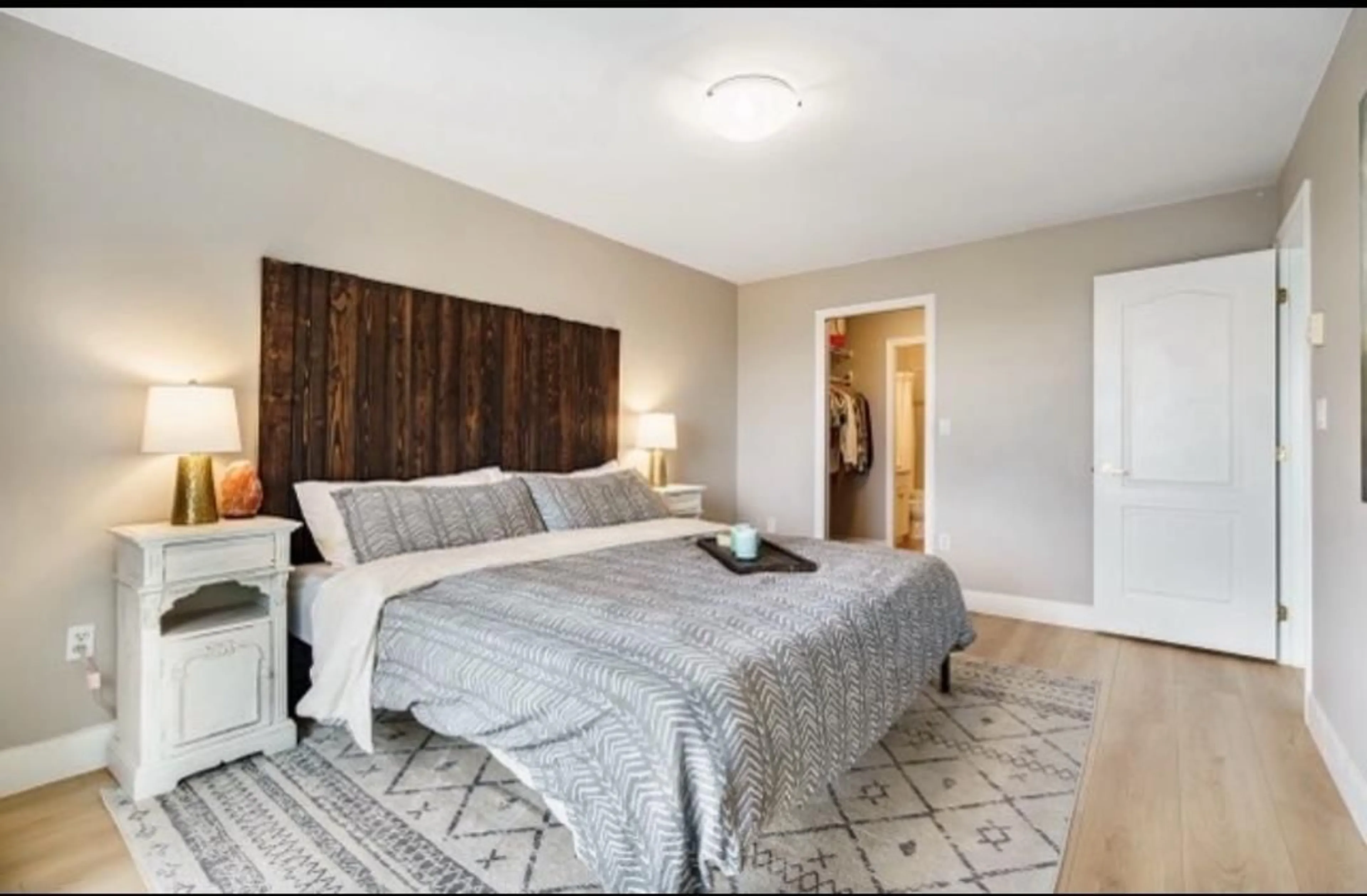 Bedroom with bed, unknown for 305 - 33150 4TH AVENUE, Mission British Columbia V2V7A3