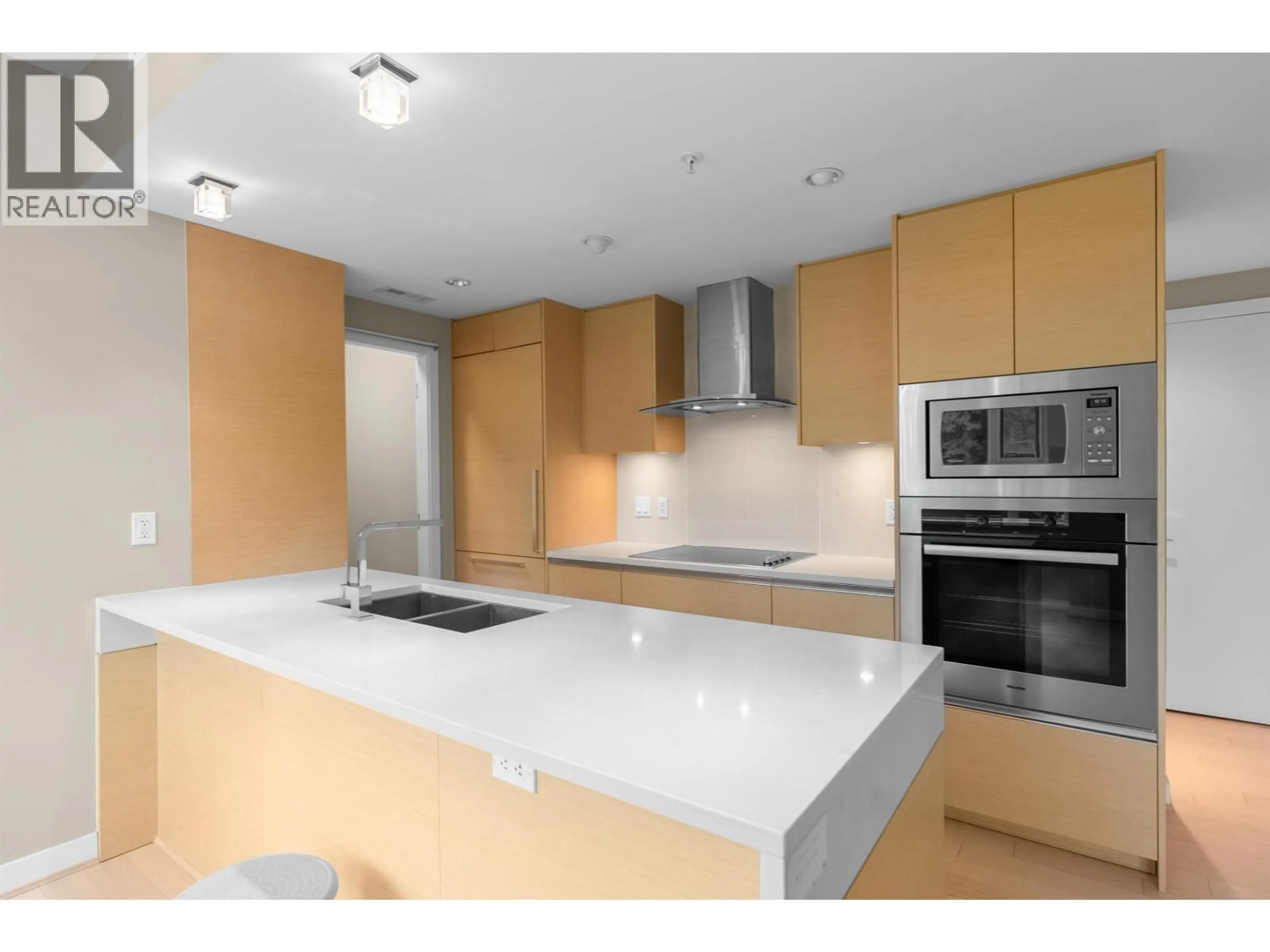 Standard kitchen, unknown for 503 - 4539 CAMBIE STREET, Vancouver British Columbia V5Z0G6