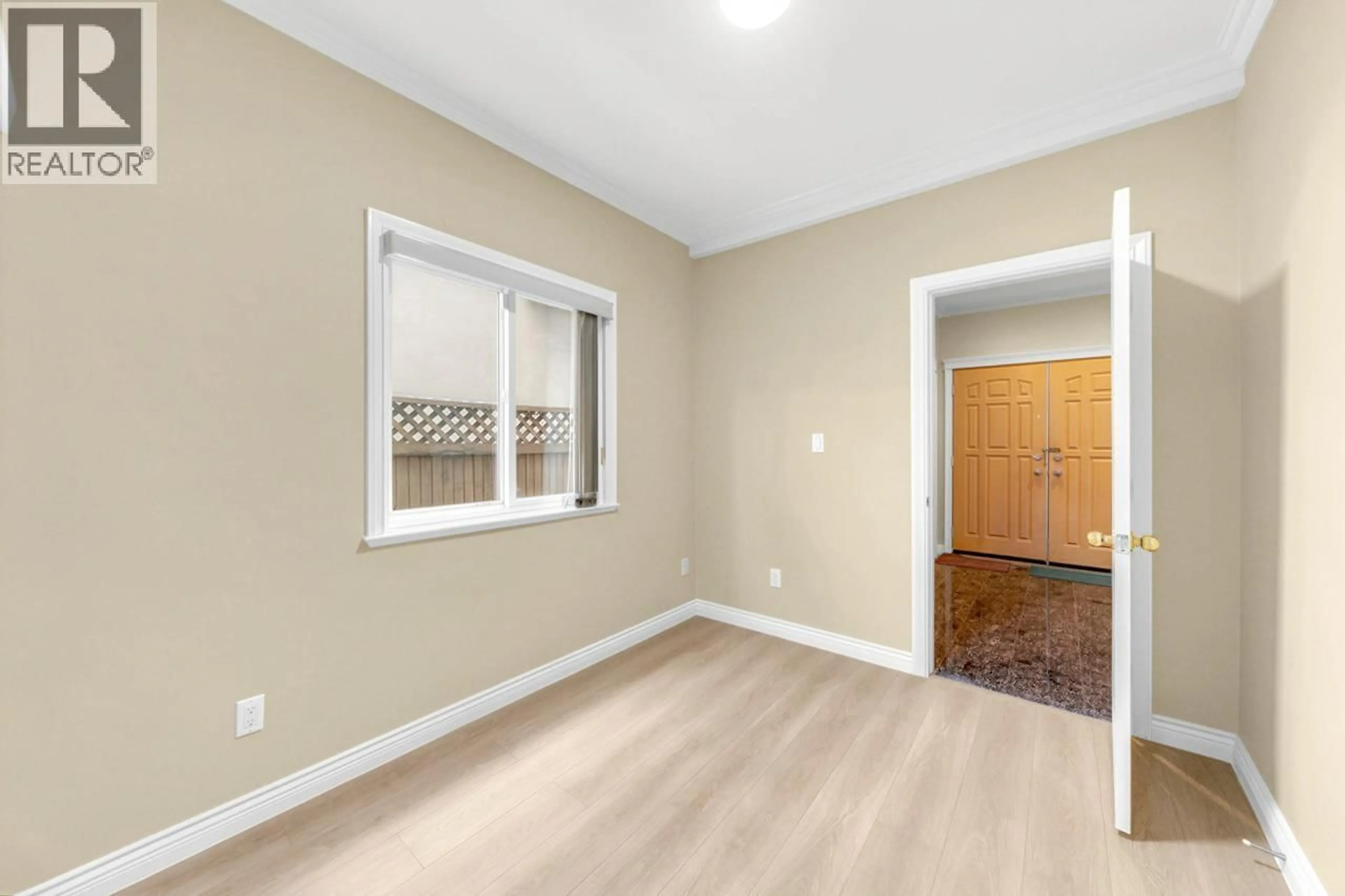 A pic of a room for 6698 UNION STREET, Burnaby British Columbia V5B1X1