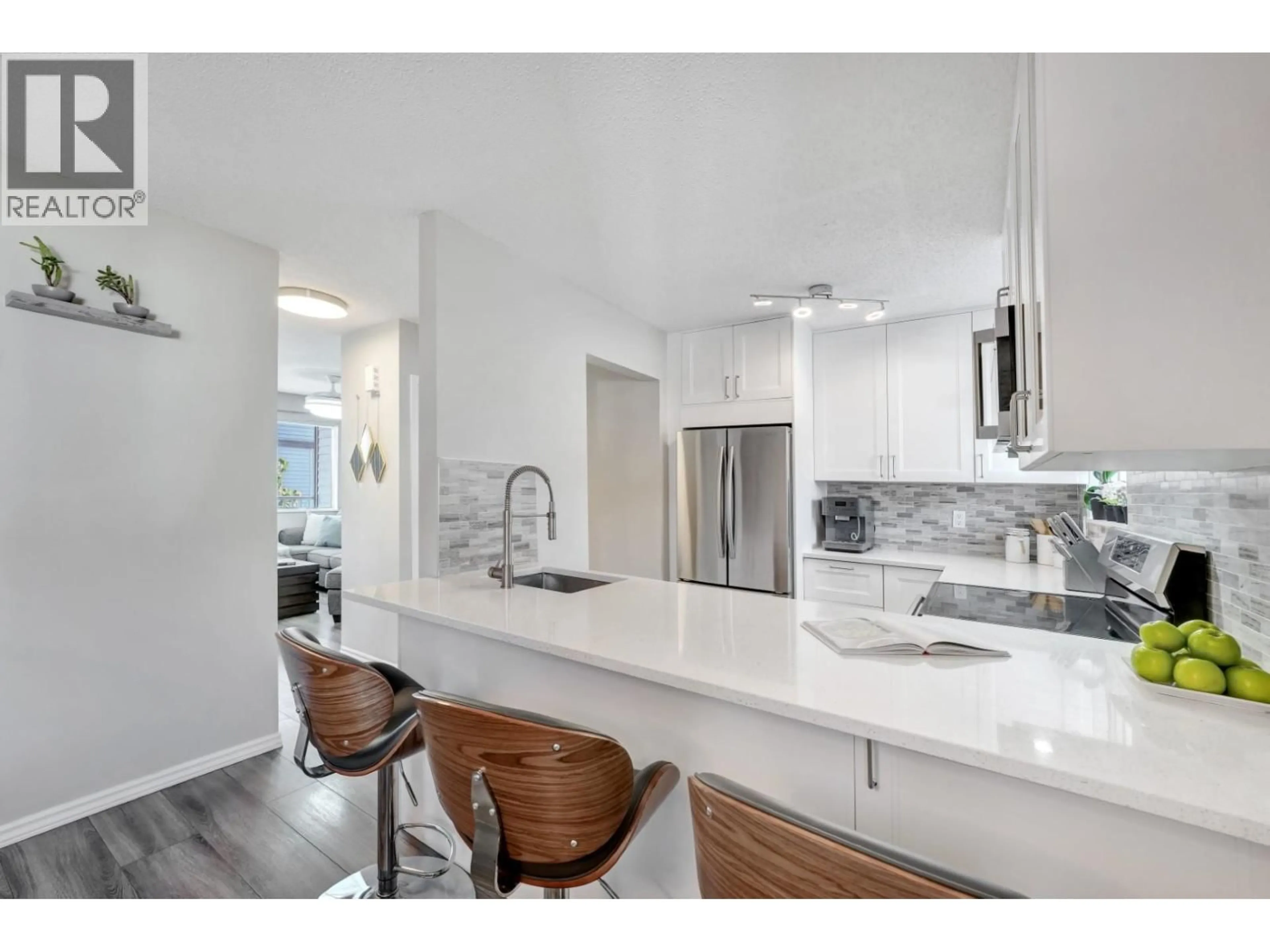 Open concept kitchen, ceramic/tile floor for 12 - 3410 COAST MERIDIAN ROAD, Port Coquitlam British Columbia V3B6X3