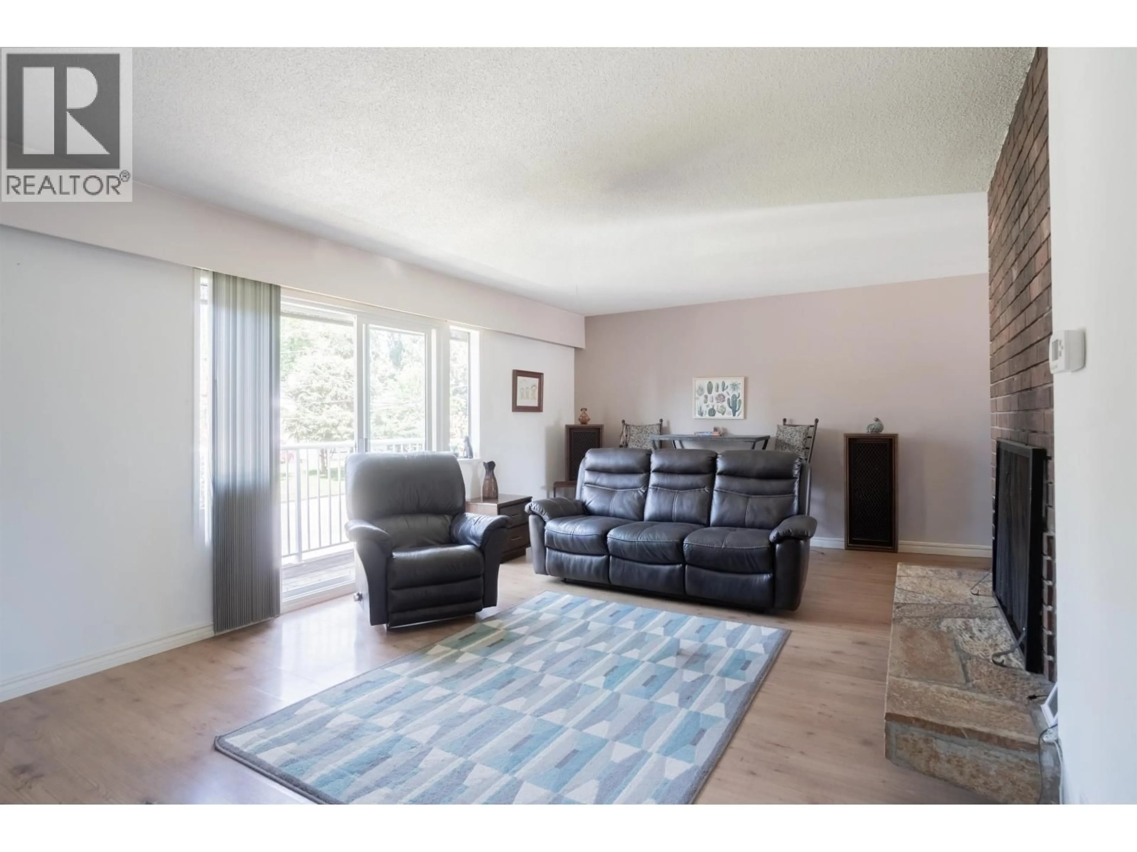 Living room with furniture, unknown for 2930 SEFTON STREET, Port Coquitlam British Columbia V3B3P8
