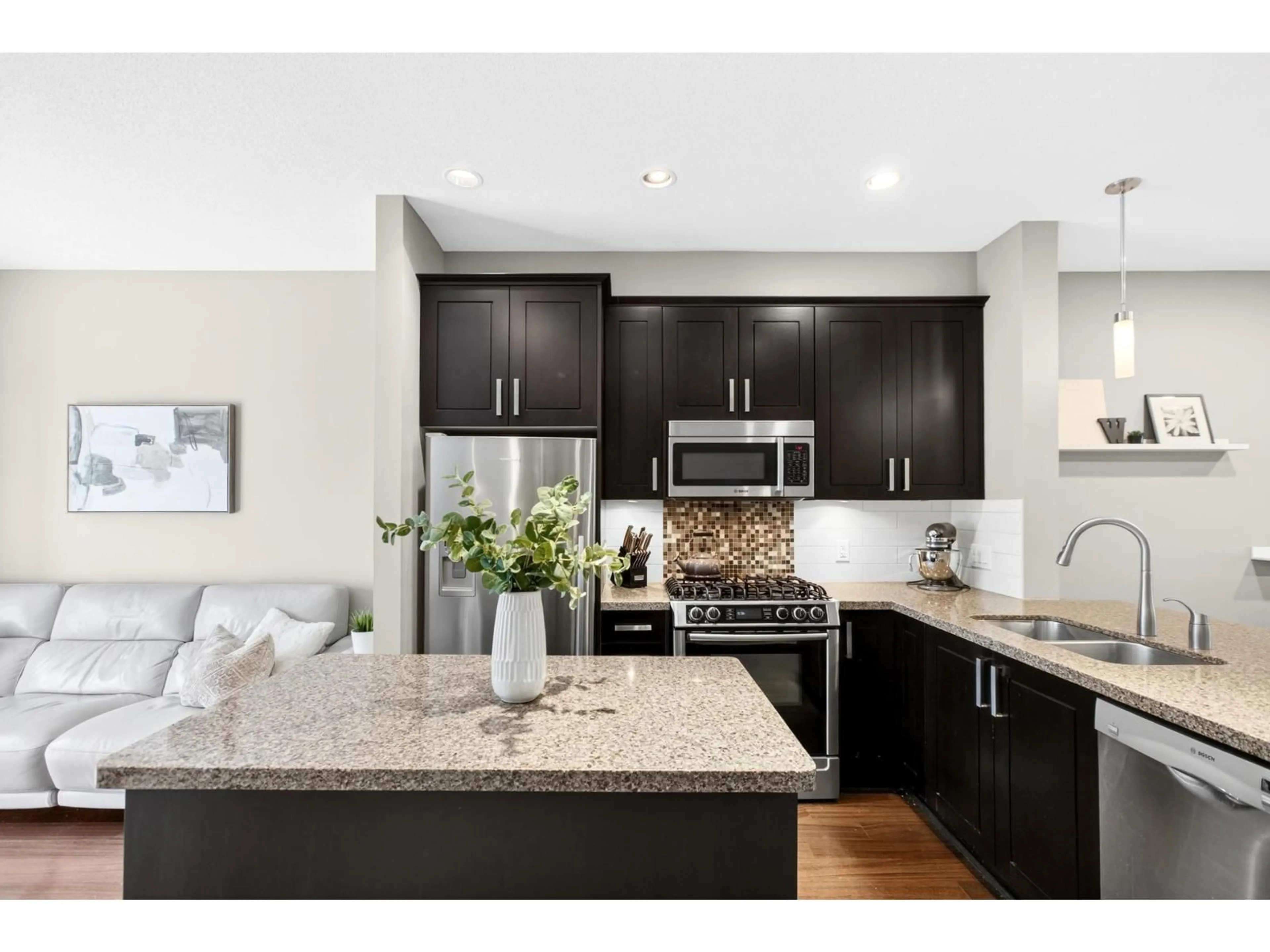 Open concept kitchen, unknown for 42 - 2689 PARKWAY DRIVE, Surrey British Columbia V4P0C3