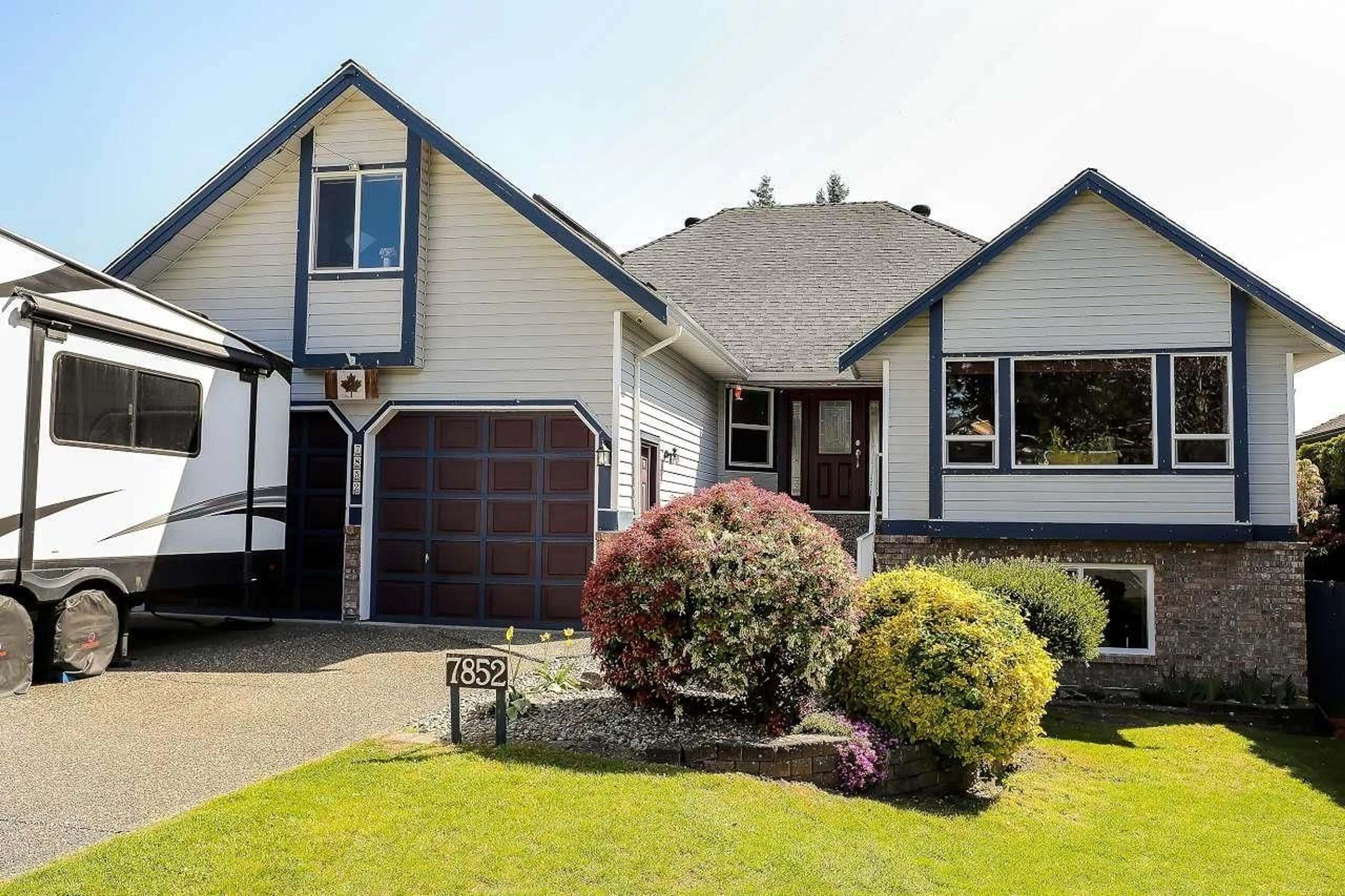 Home with vinyl exterior material, street for 7852 167A STREET, Surrey British Columbia V4N0L9