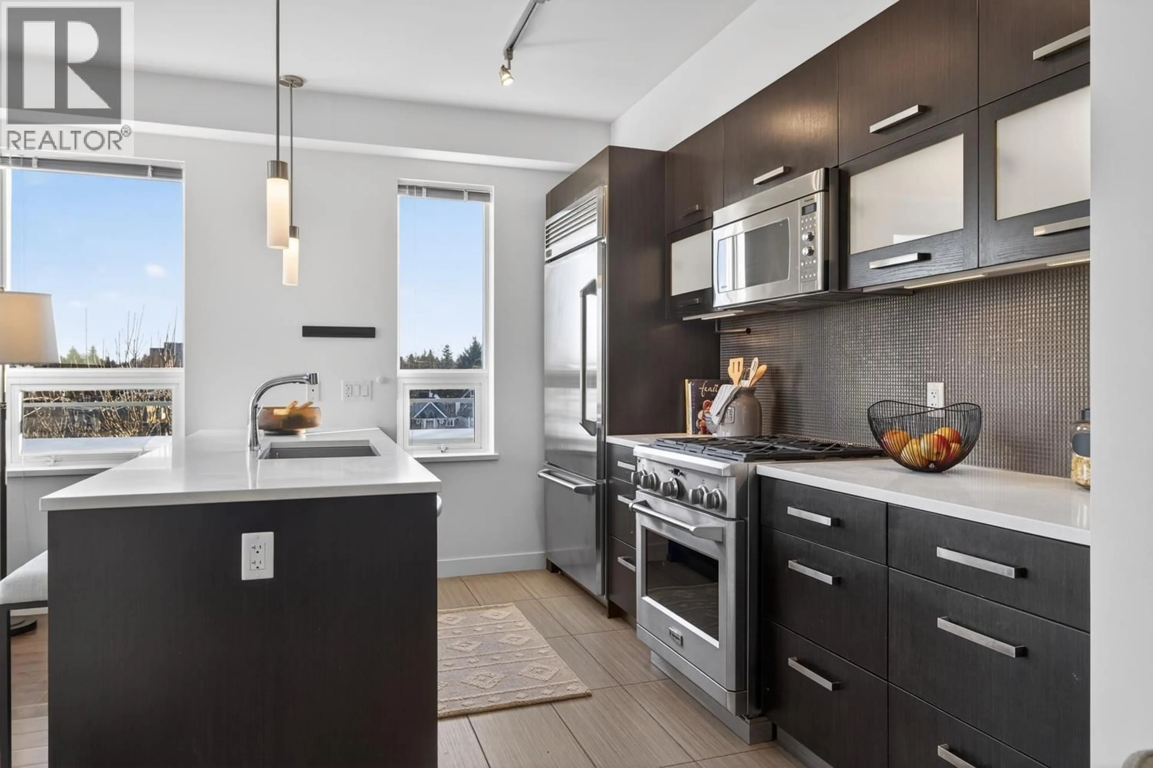 Unknown for 515 - 3333 MAIN STREET, Vancouver British Columbia V5V3M8