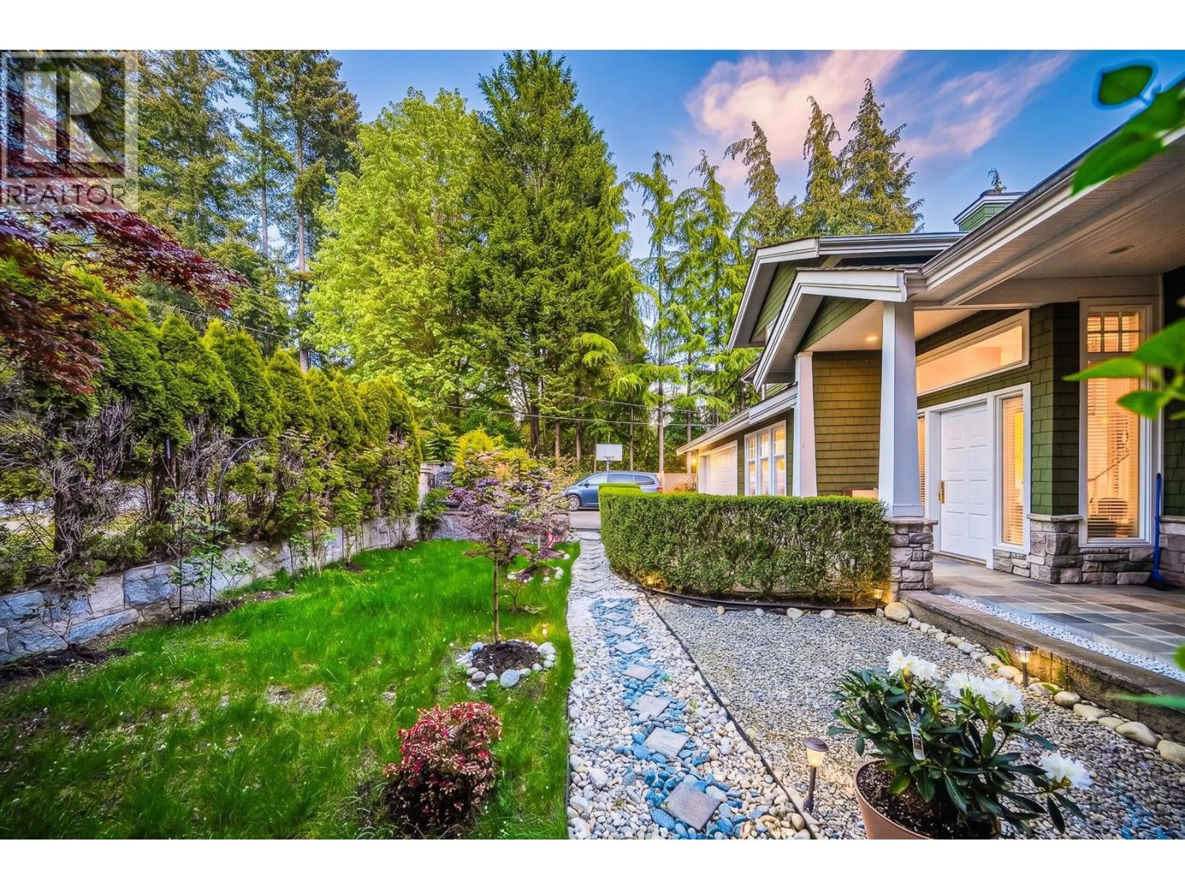 Patio, street for 550 KEITH ROAD, West Vancouver British Columbia V7T1L7