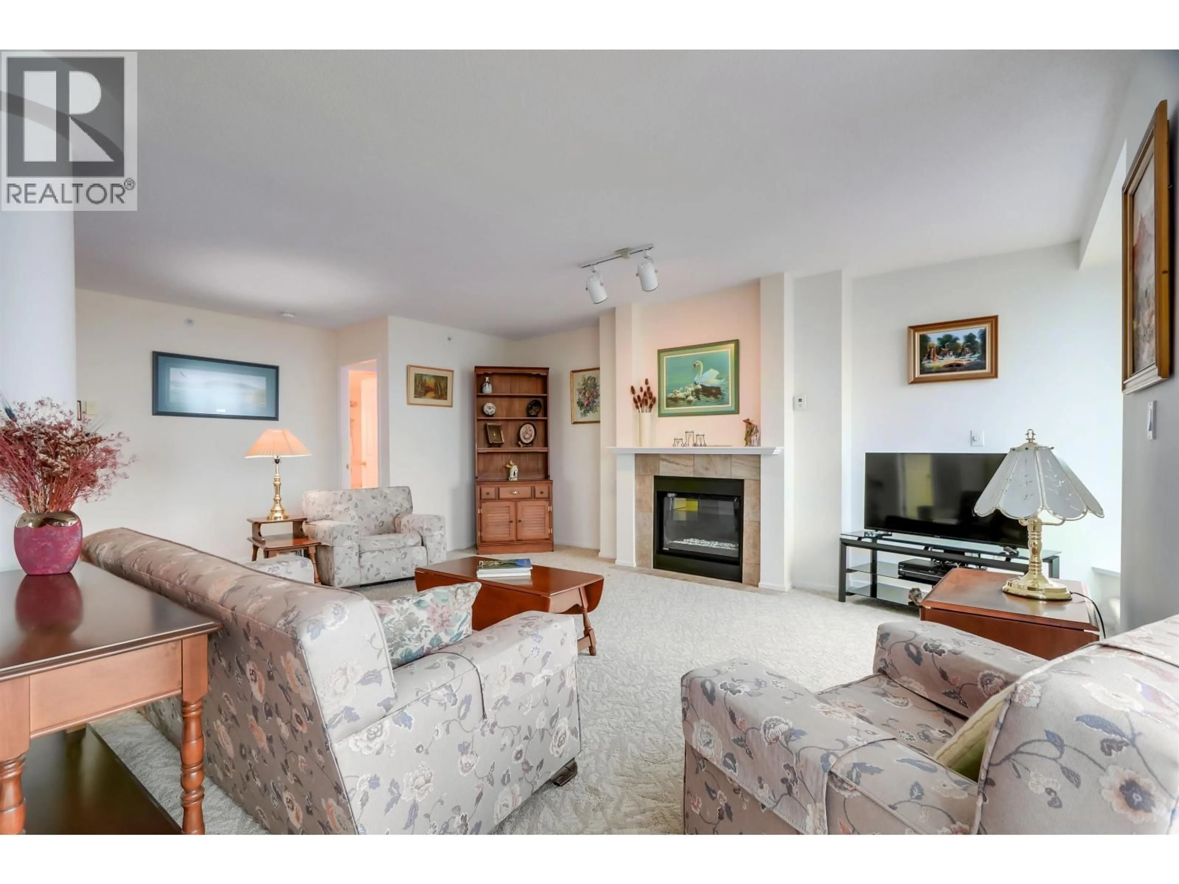 Living room with furniture, unknown for 2104 - 719 PRINCESS STREET, New Westminster British Columbia V3M6T9