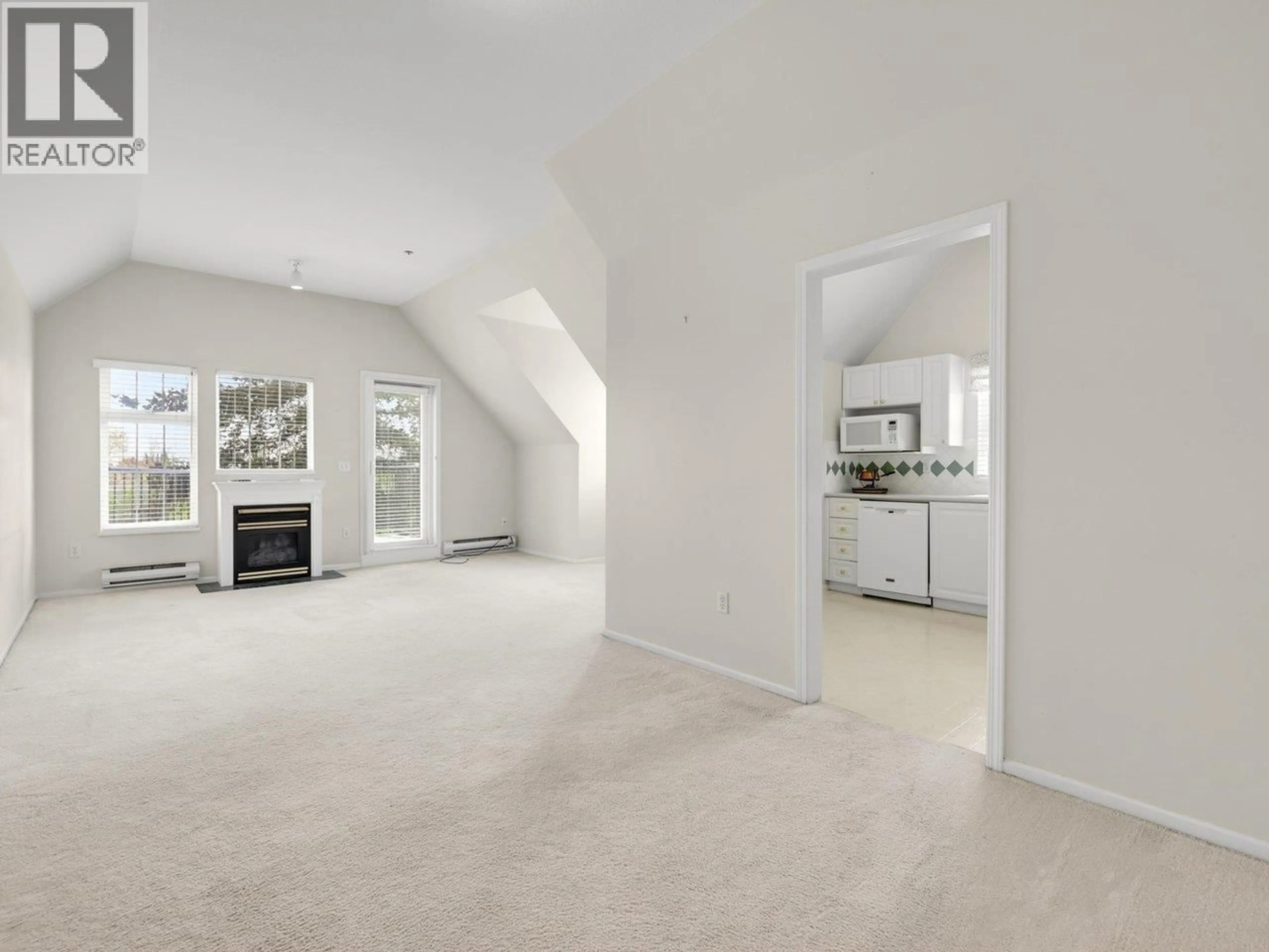 A pic of a room for 406 - 5556 14 AVENUE, Delta British Columbia V4M4E7