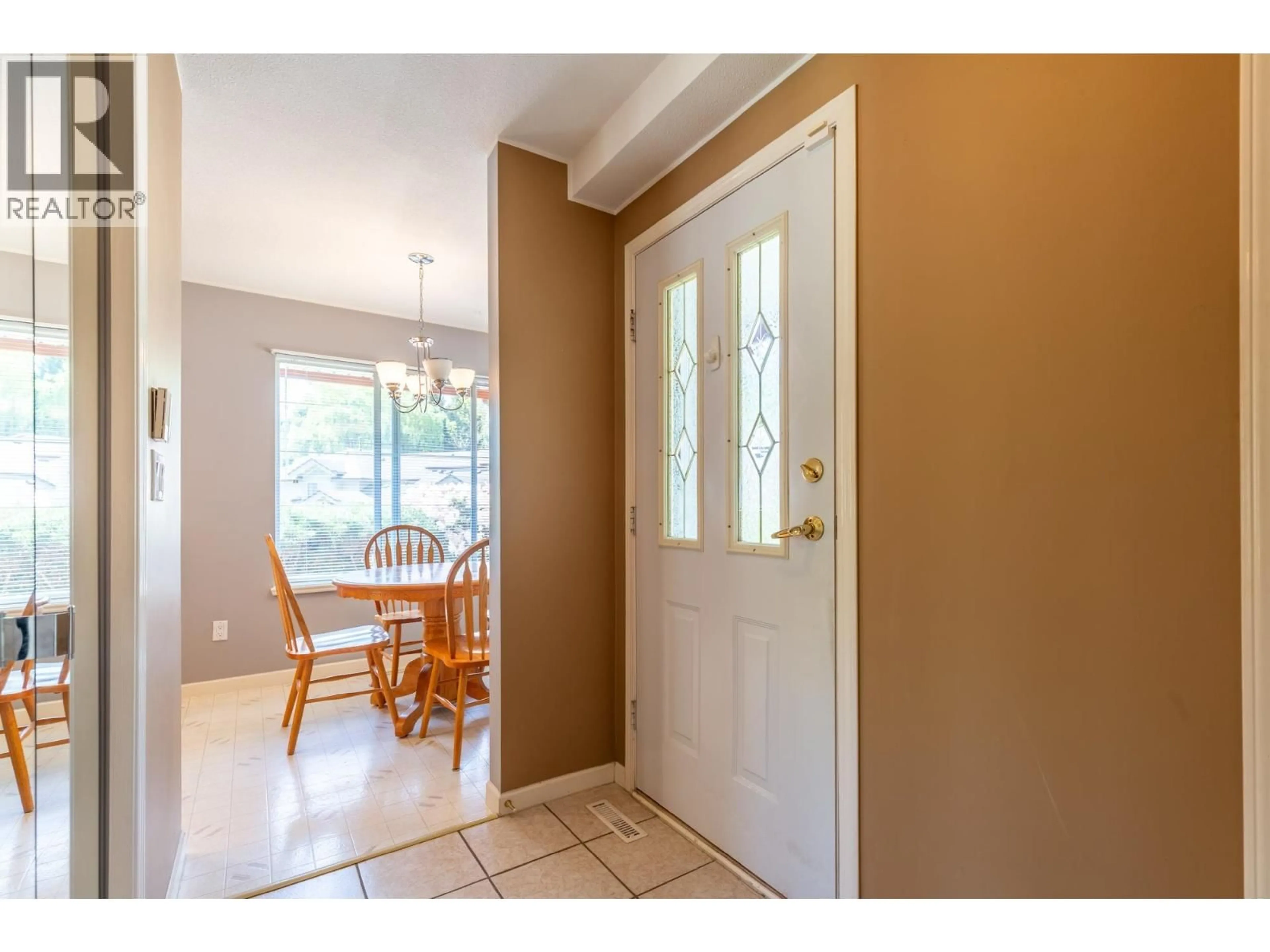 Indoor entryway for 42 - 22740 116 AVENUE, Maple Ridge British Columbia V2X2X7