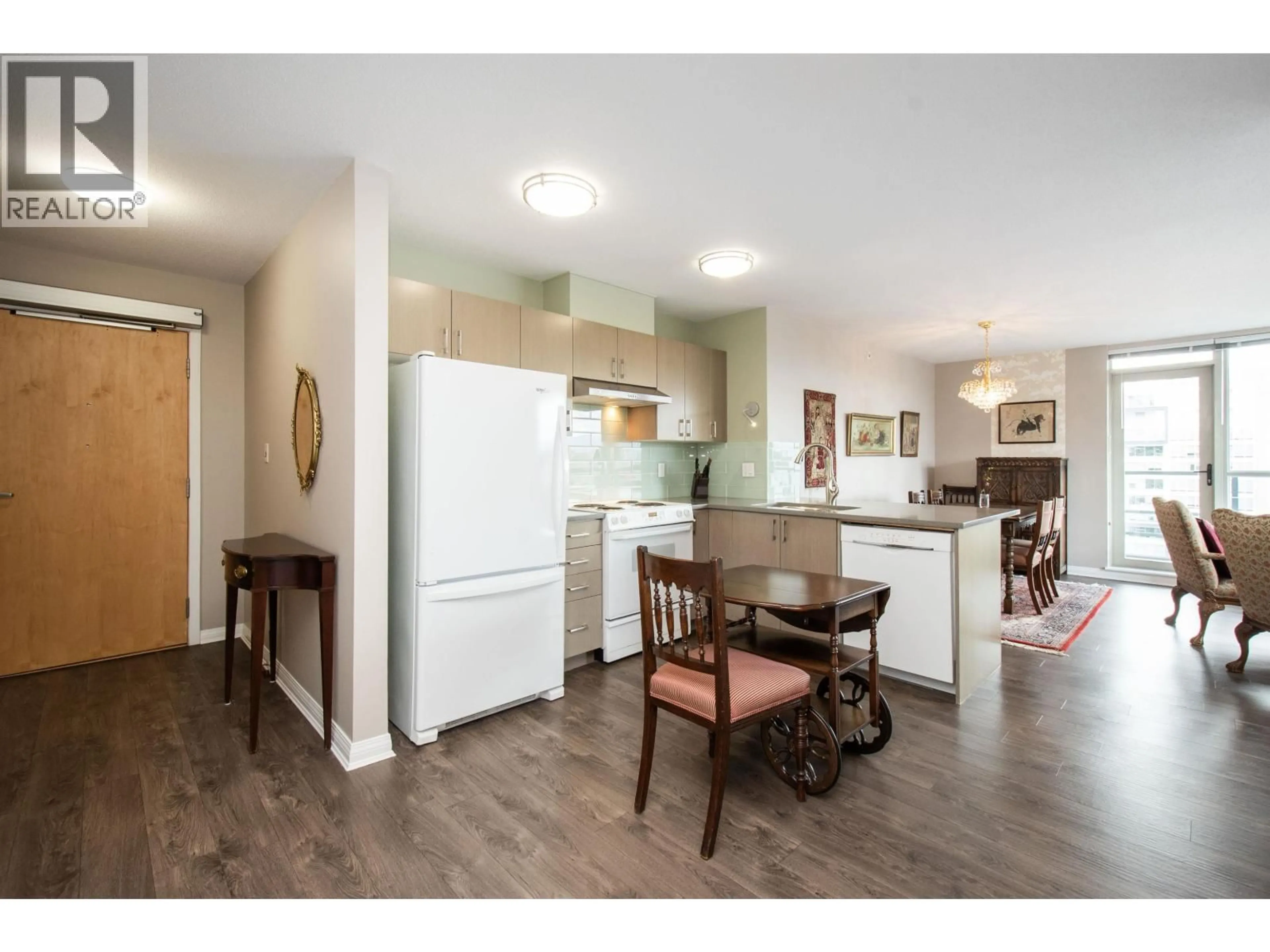 Open concept kitchen, wood/laminate floor for 1001 - 1570 7TH AVENUE, Vancouver British Columbia V6J5M1