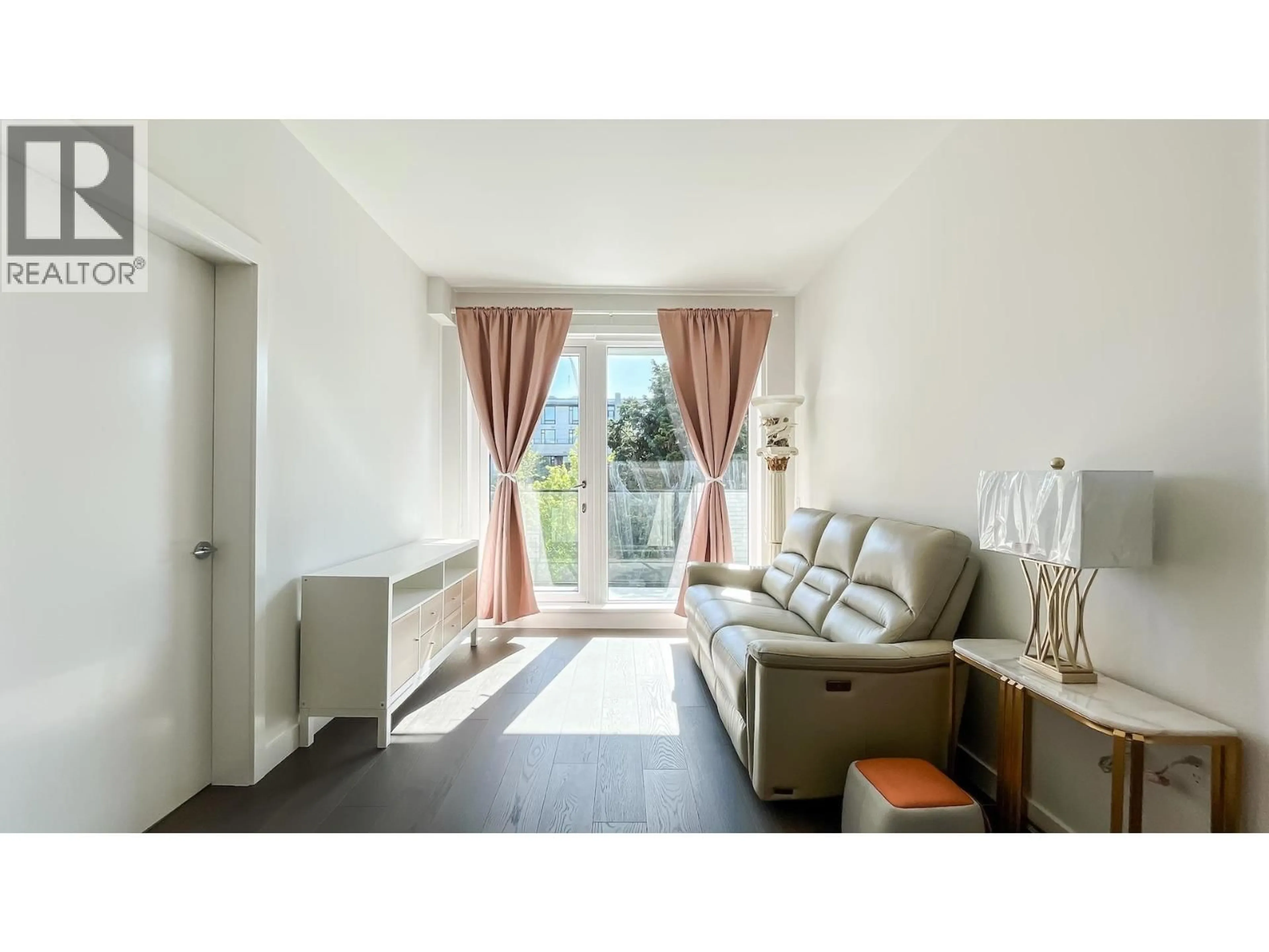 Living room with furniture, unknown for 313 - 5168 CAMBIE STREET, Vancouver British Columbia V5Z0K7
