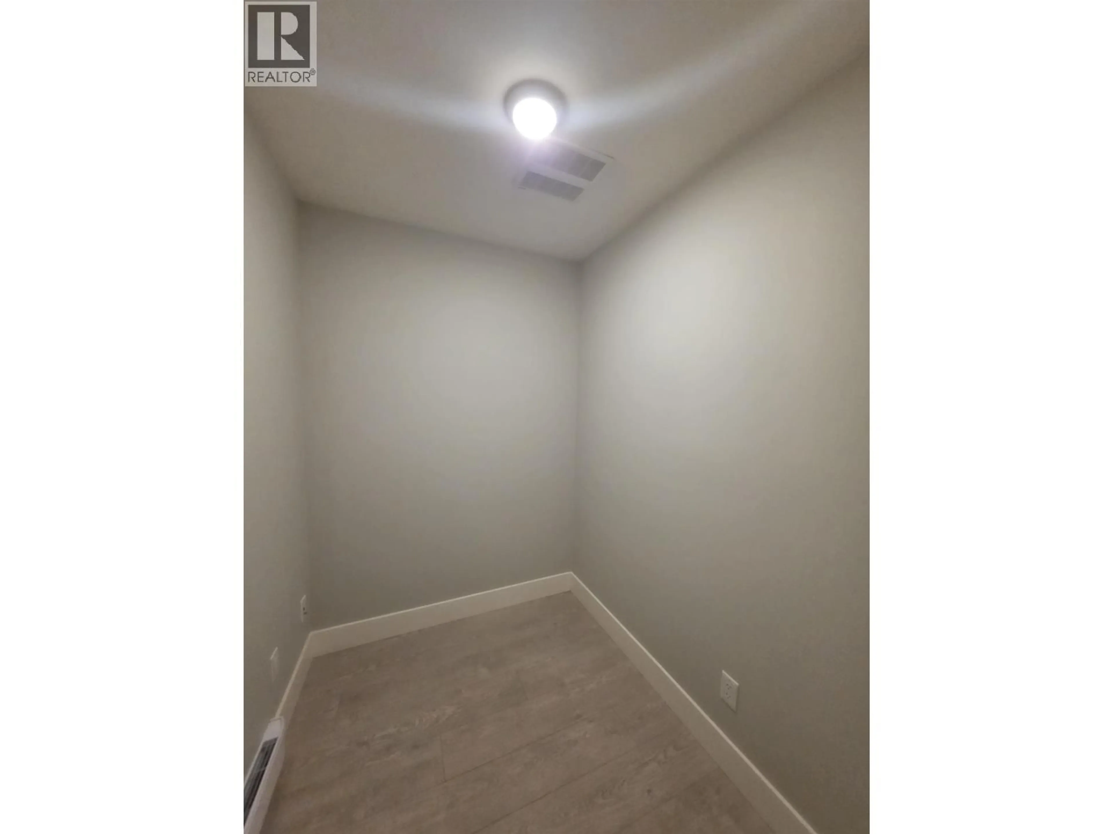 A pic of a room for 204 - 2460 KELLY AVENUE, Port Coquitlam British Columbia V3C1Y3