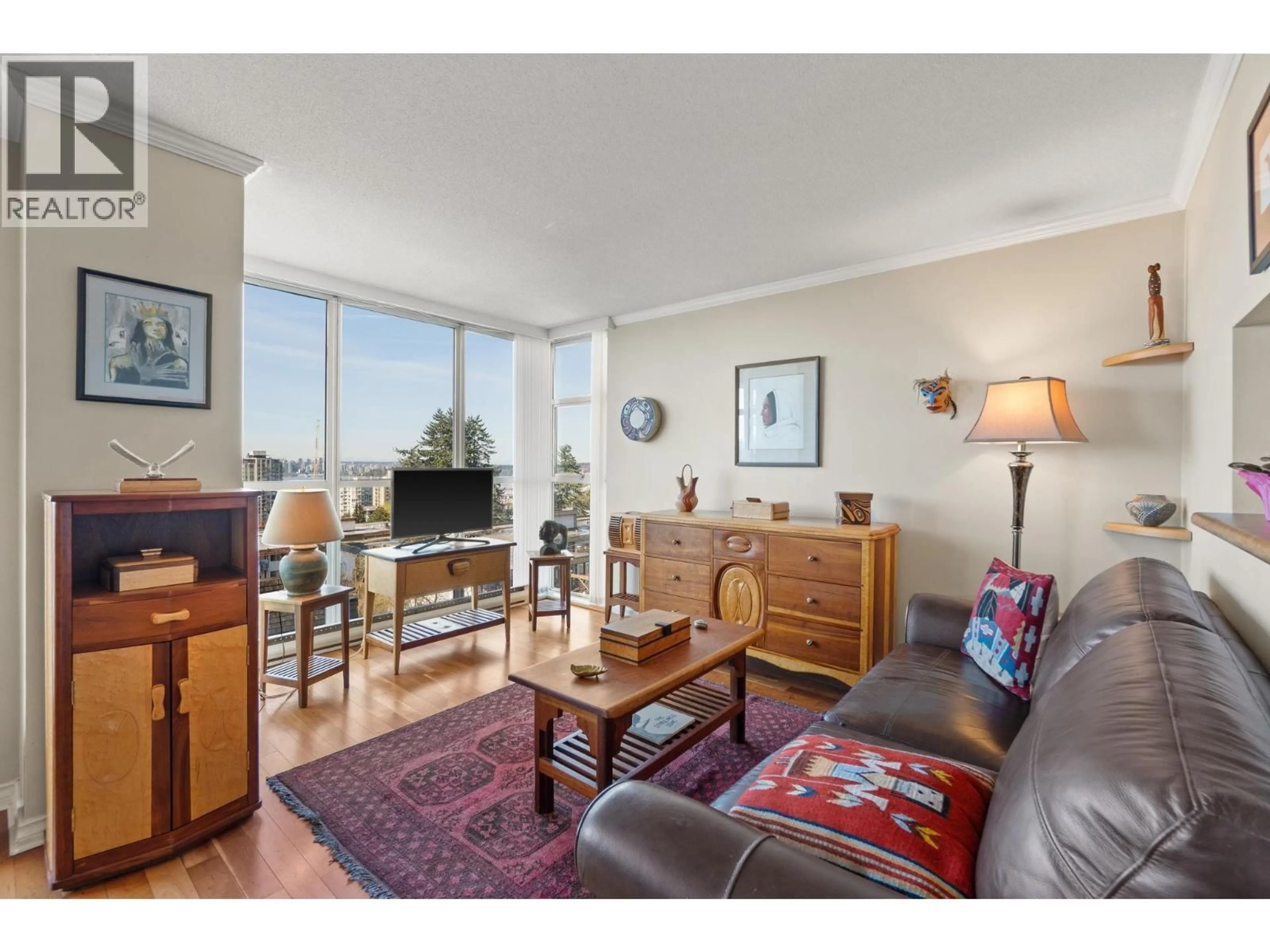 Living room with furniture, unknown for 602 - 567 LONSDALE AVENUE, North Vancouver British Columbia V7M2G6