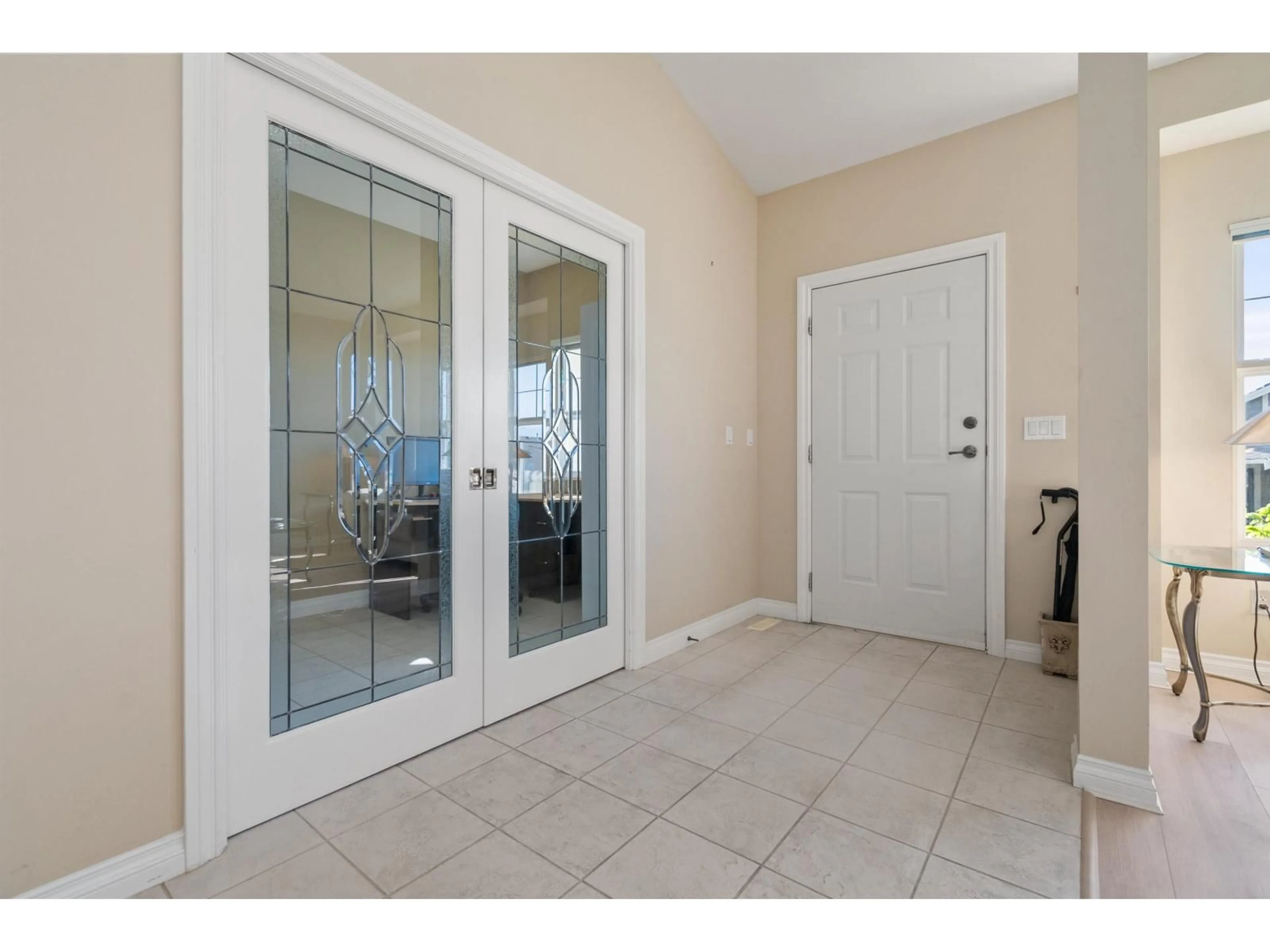 Indoor entryway for 35 - 5700 JINKERSON ROAD, Chilliwack British Columbia V2R5N6