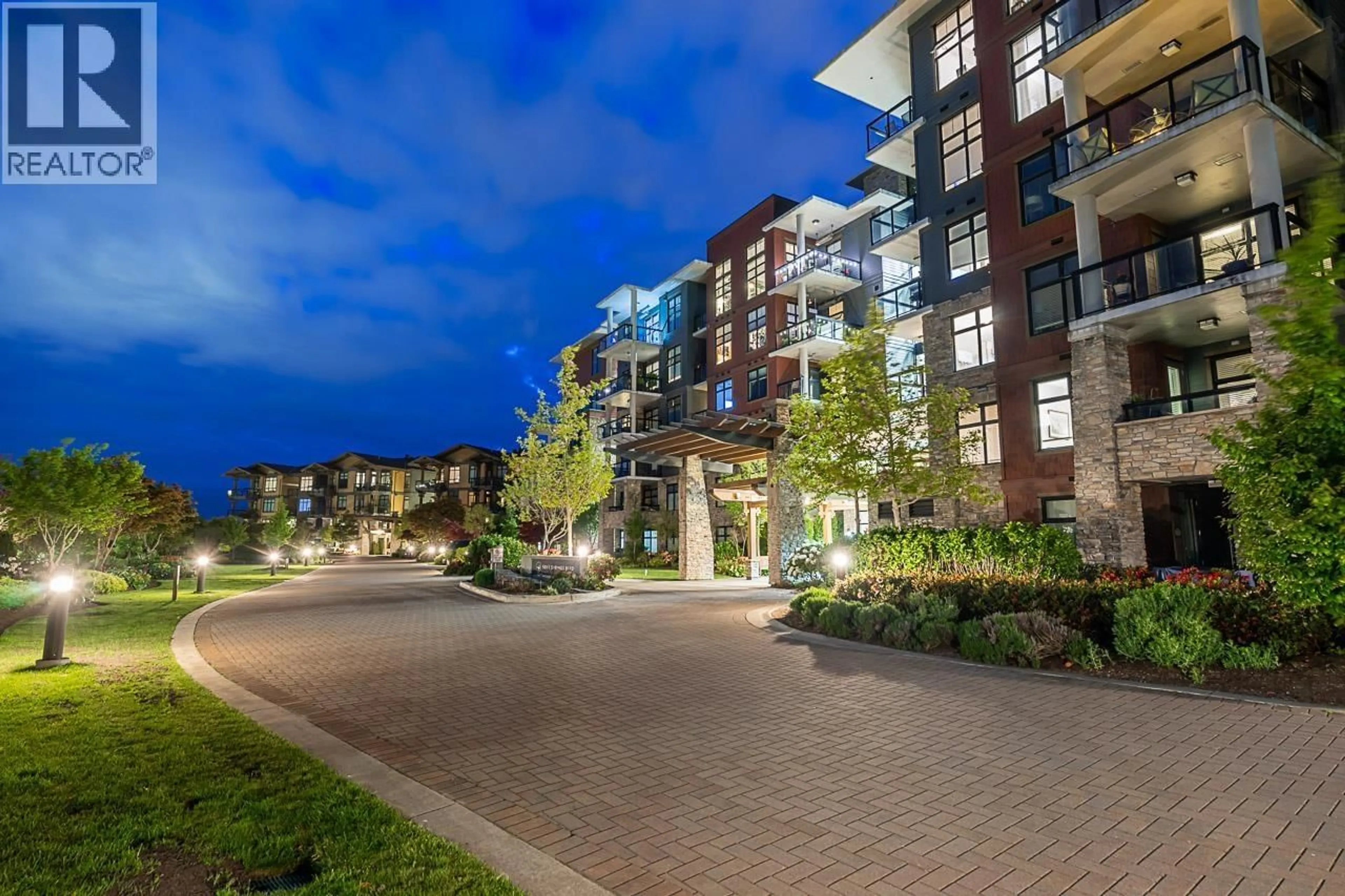 Patio, street for 605 - 5011 SPRINGS BOULEVARD, Delta British Columbia V4M0B6