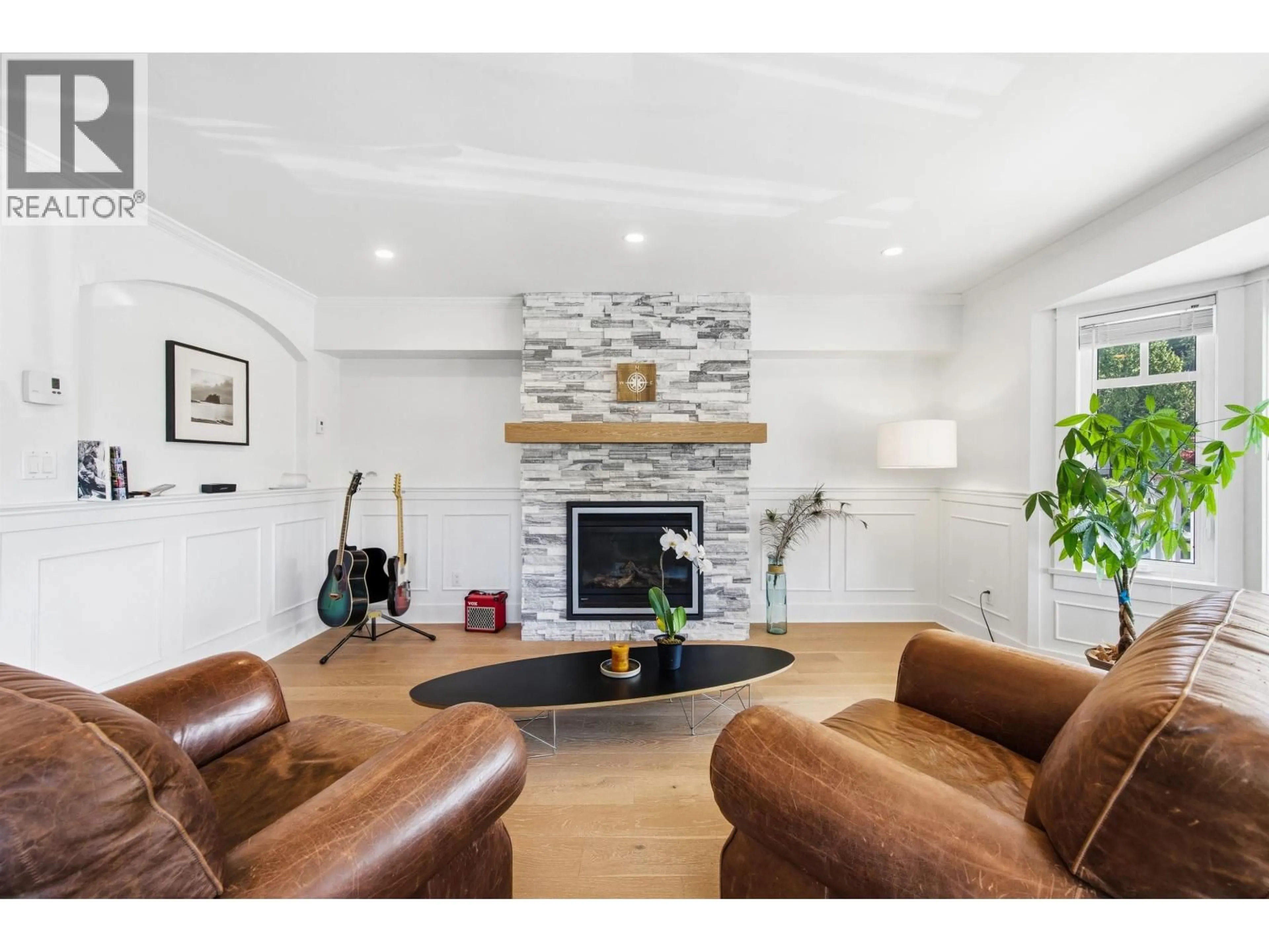 Living room with furniture, unknown for 1000 POLEWE PLACE, Garibaldi Highlands British Columbia V0N1T0