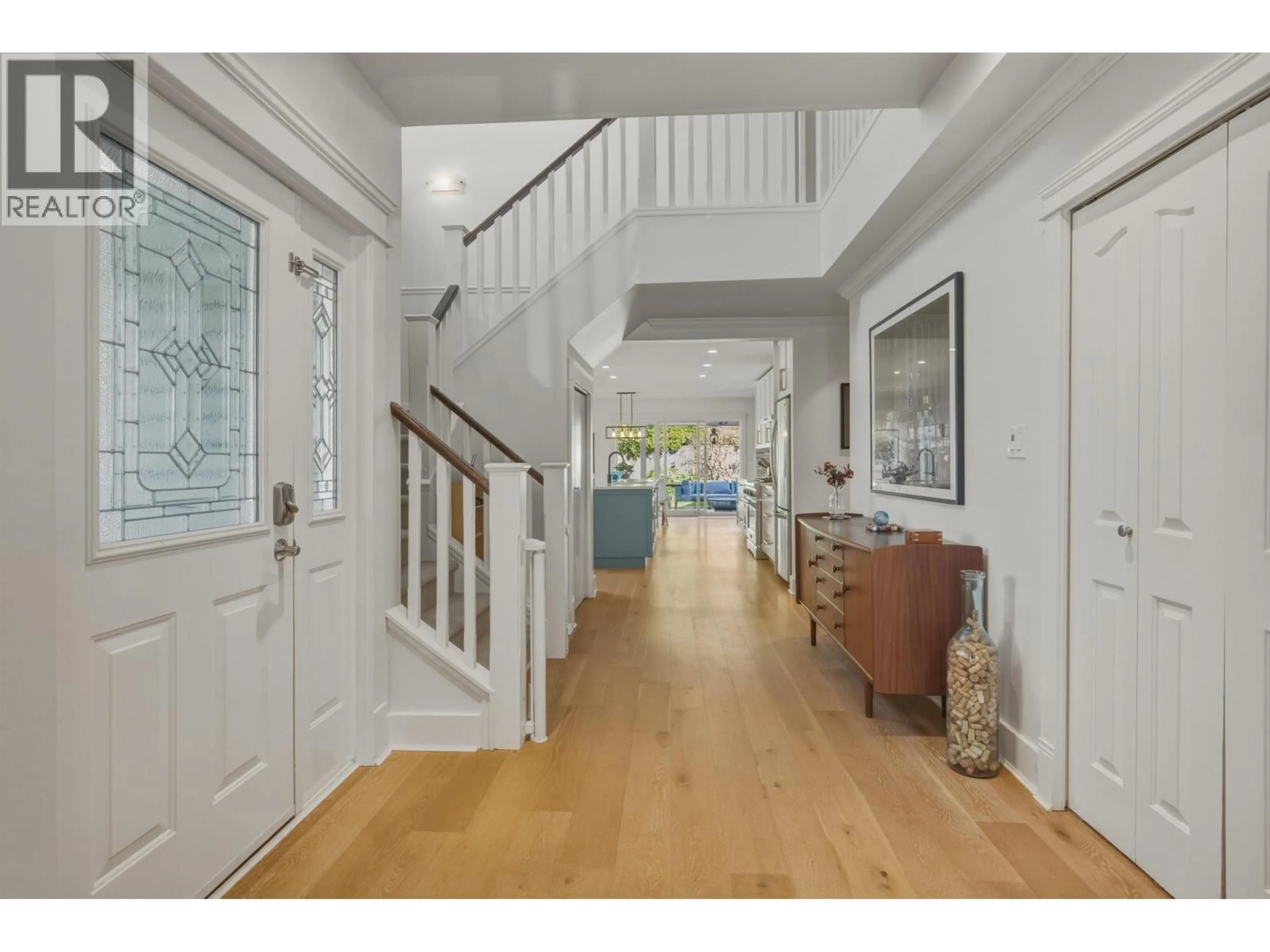 Indoor foyer for 1000 POLEWE PLACE, Garibaldi Highlands British Columbia V0N1T0