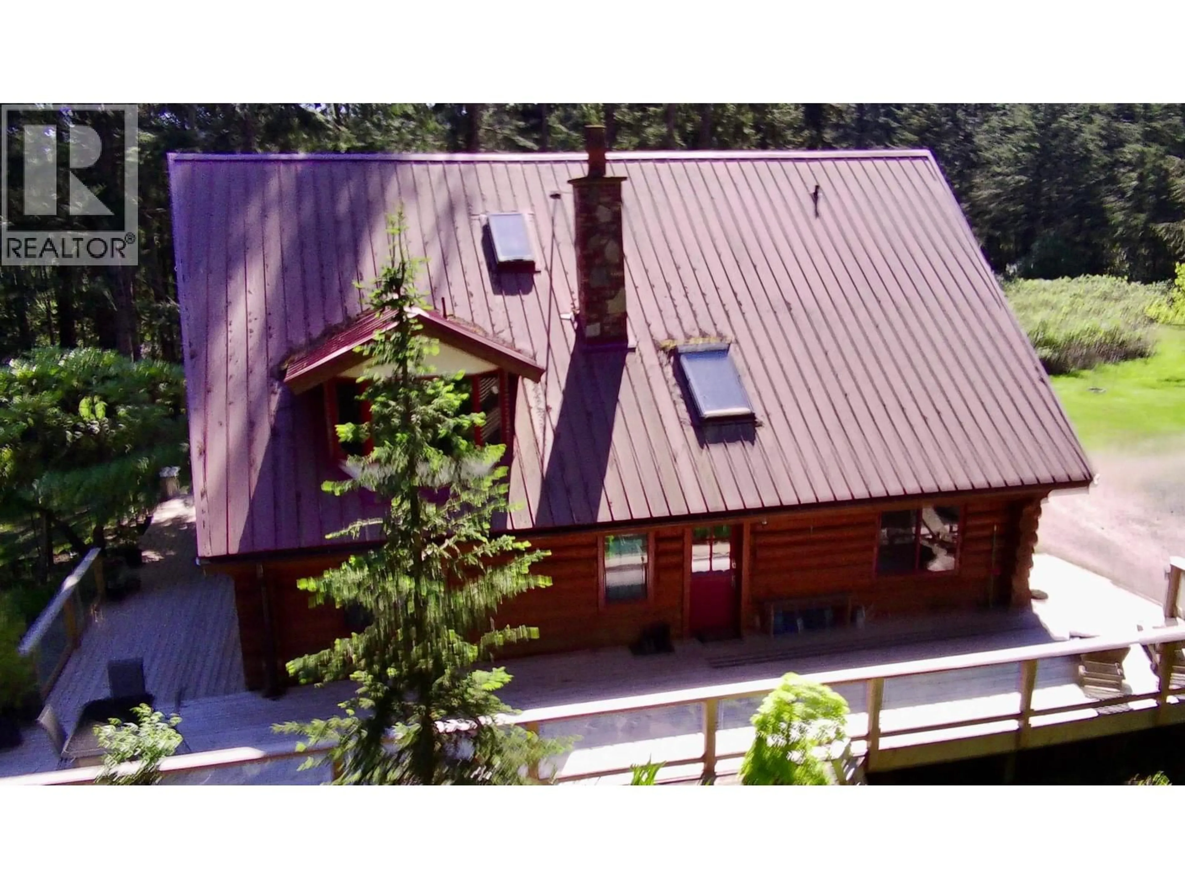A pic from outside/outdoor area/front of a property/back of a property/a pic from drone, building for 754 BURRILL ROAD, Galiano Island British Columbia V0N1P0