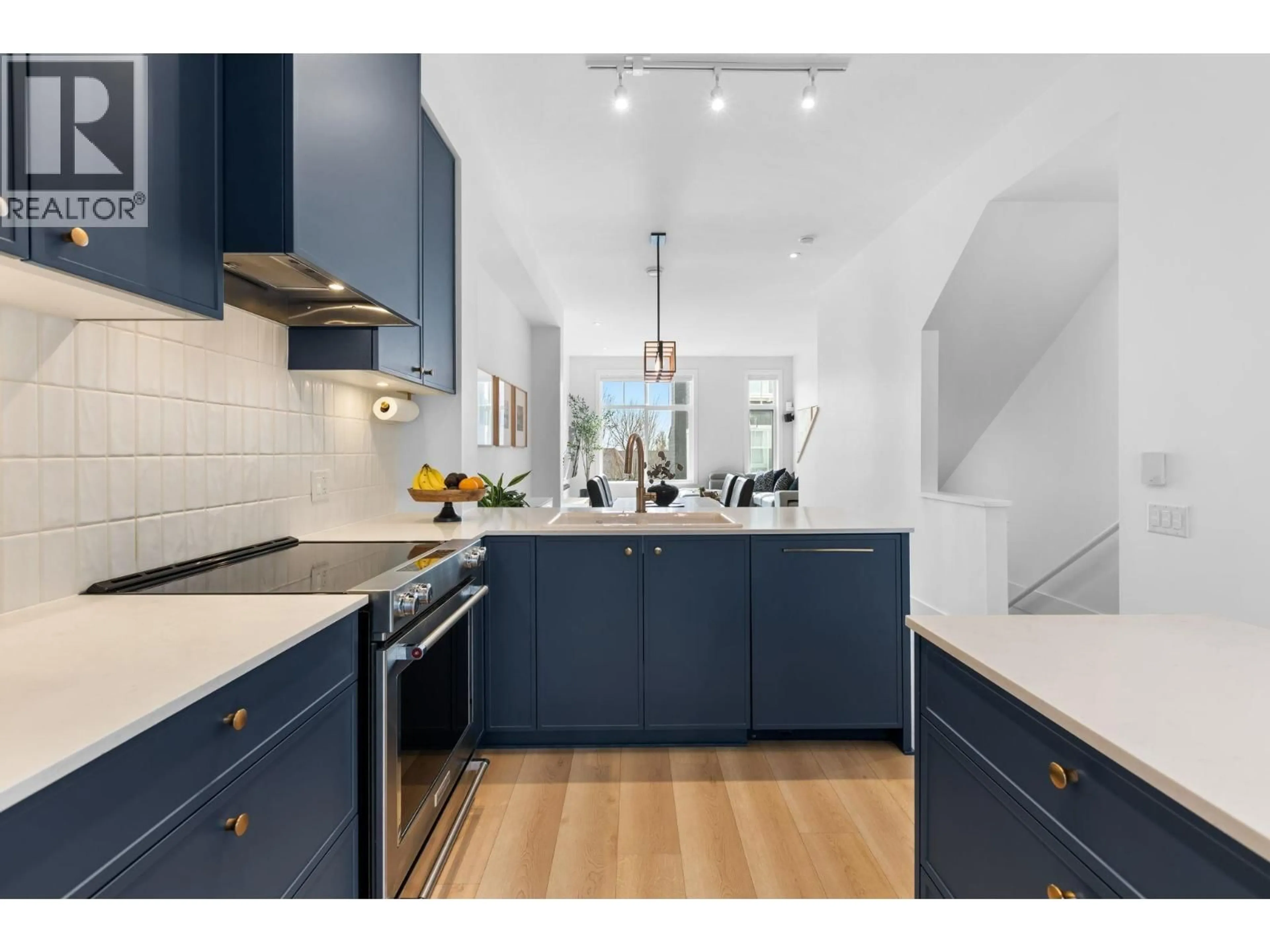 Open concept kitchen, ceramic/tile floor for 107 - 1340 OLMSTED STREET, Coquitlam British Columbia V3E0T2