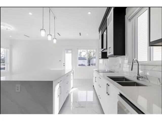6258 147B STREET, Surrey 3