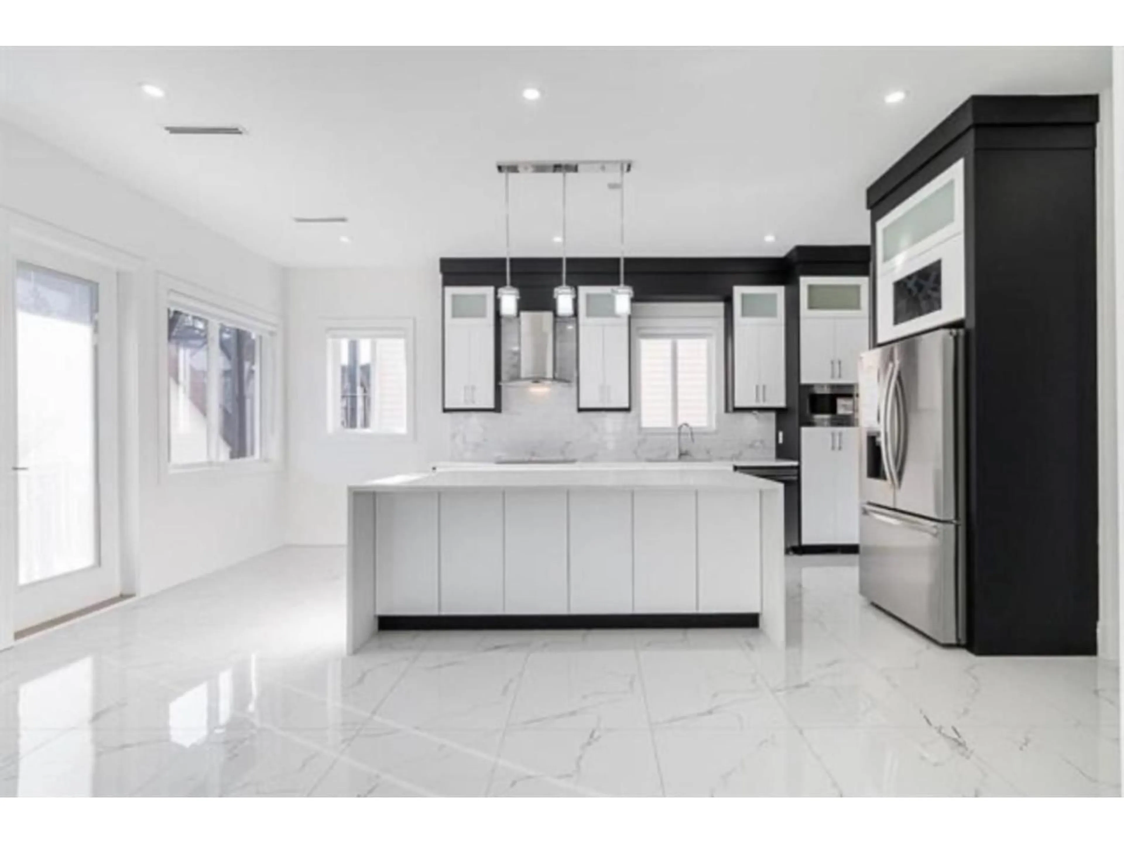 Contemporary kitchen, ceramic/tile floor for 6258 147B STREET, Surrey British Columbia V3S3T1