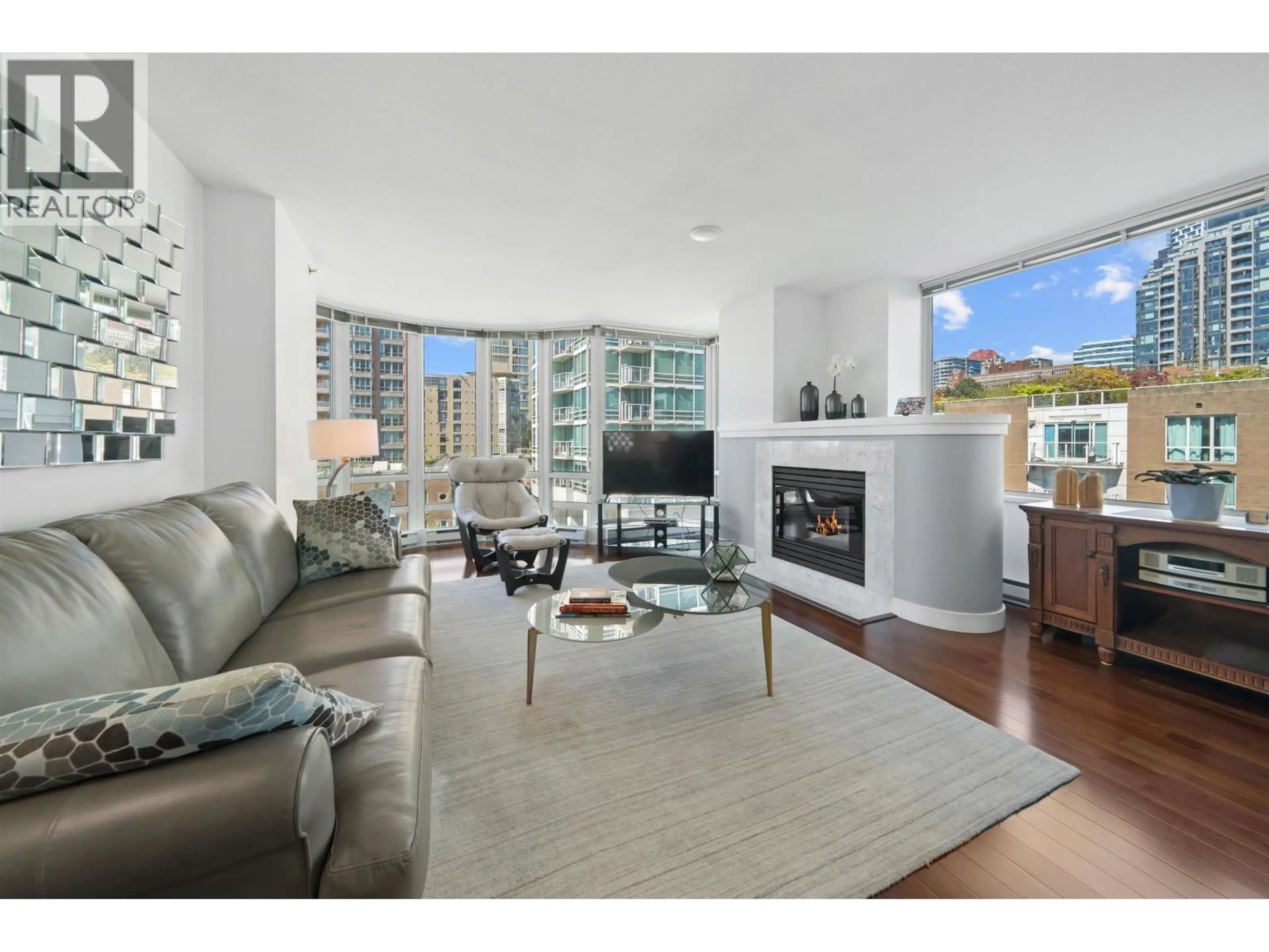 Living room with furniture, unknown for 604 - 1501 HOWE STREET, Vancouver British Columbia V6Z2P8
