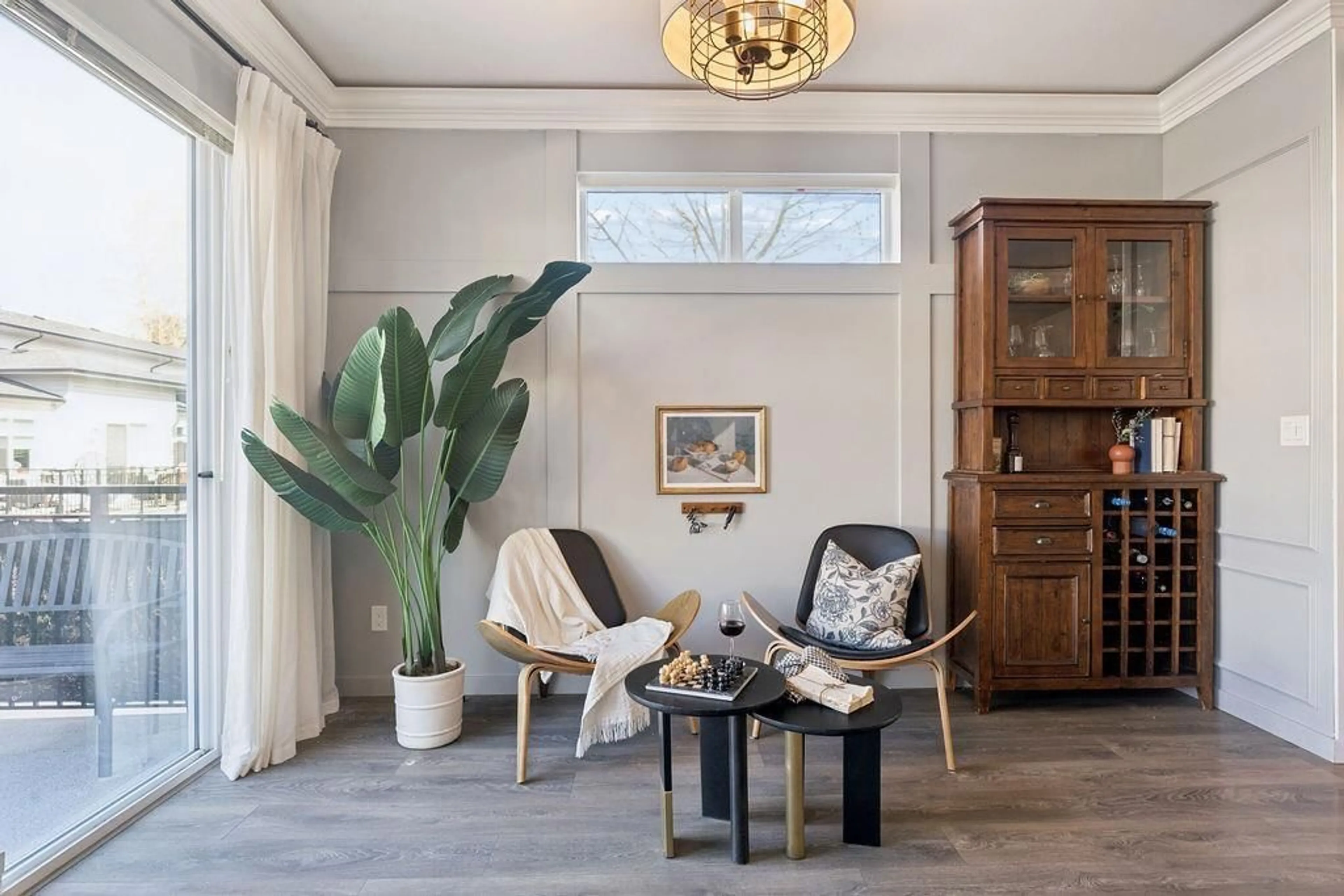 Living room with furniture, unknown for 701 - 18505 LAURENSEN PLACE, Surrey British Columbia V4N6R7