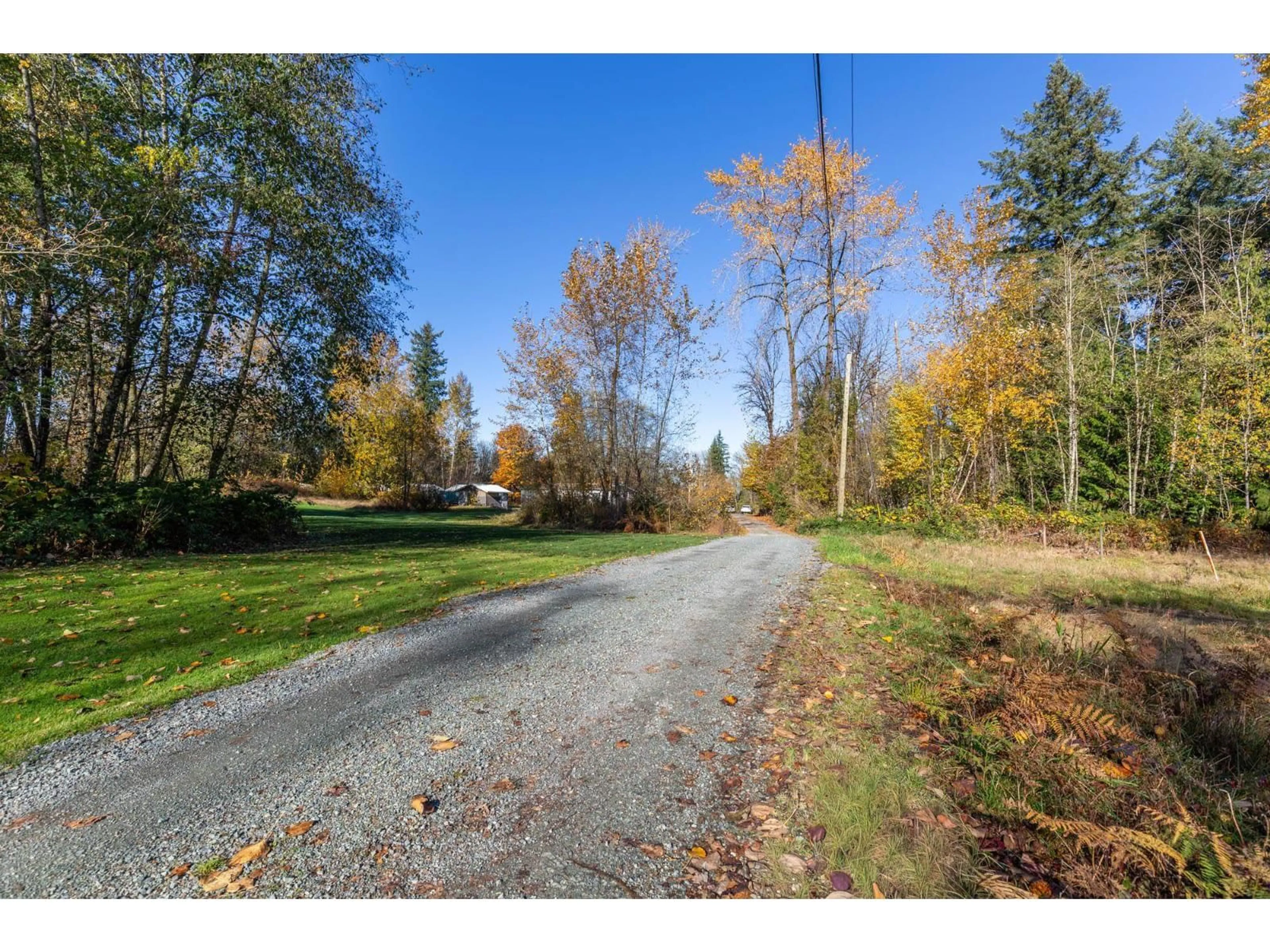 A pic from outside/outdoor area/front of a property/back of a property/a pic from drone, forest/trees view for 25339 76 AVENUE, Langley British Columbia V4W1V1