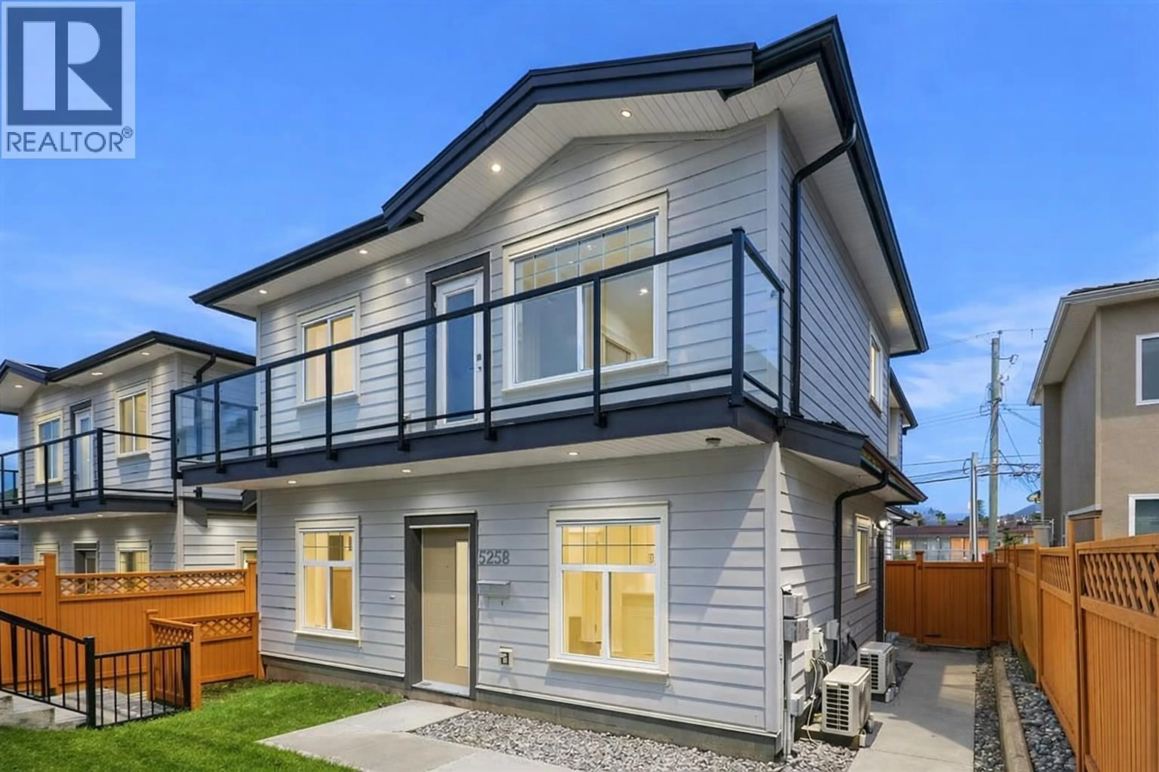 Home with vinyl exterior material, unknown for 5258 NORFOLK STREET, Burnaby British Columbia V5G1G2