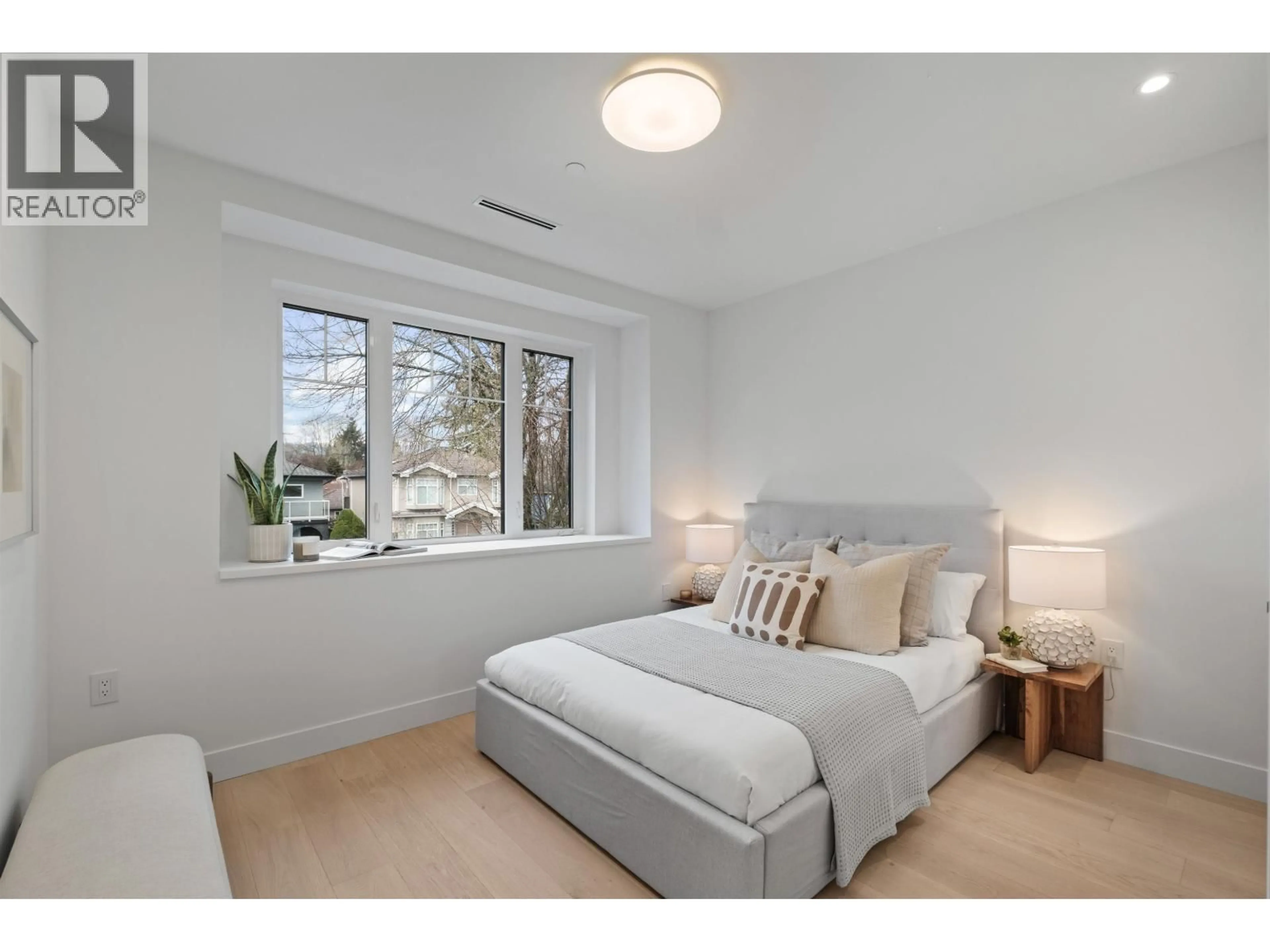 Bedroom with bed, unknown for 2238 5TH AVENUE, Vancouver British Columbia V5N1M8