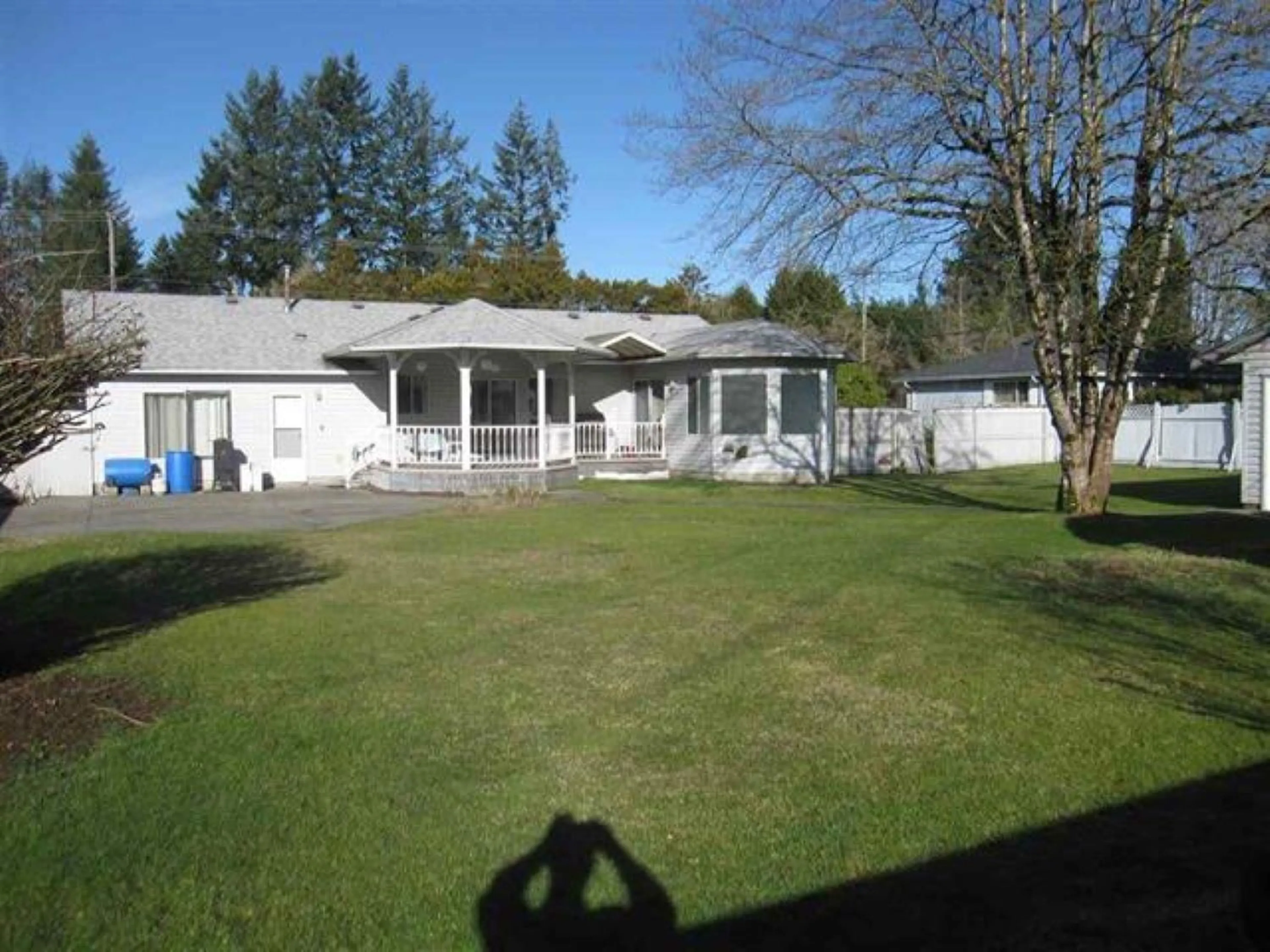 A pic from outside/outdoor area/front of a property/back of a property/a pic from drone, building for 24954 56 AVENUE, Langley British Columbia V4W1B1