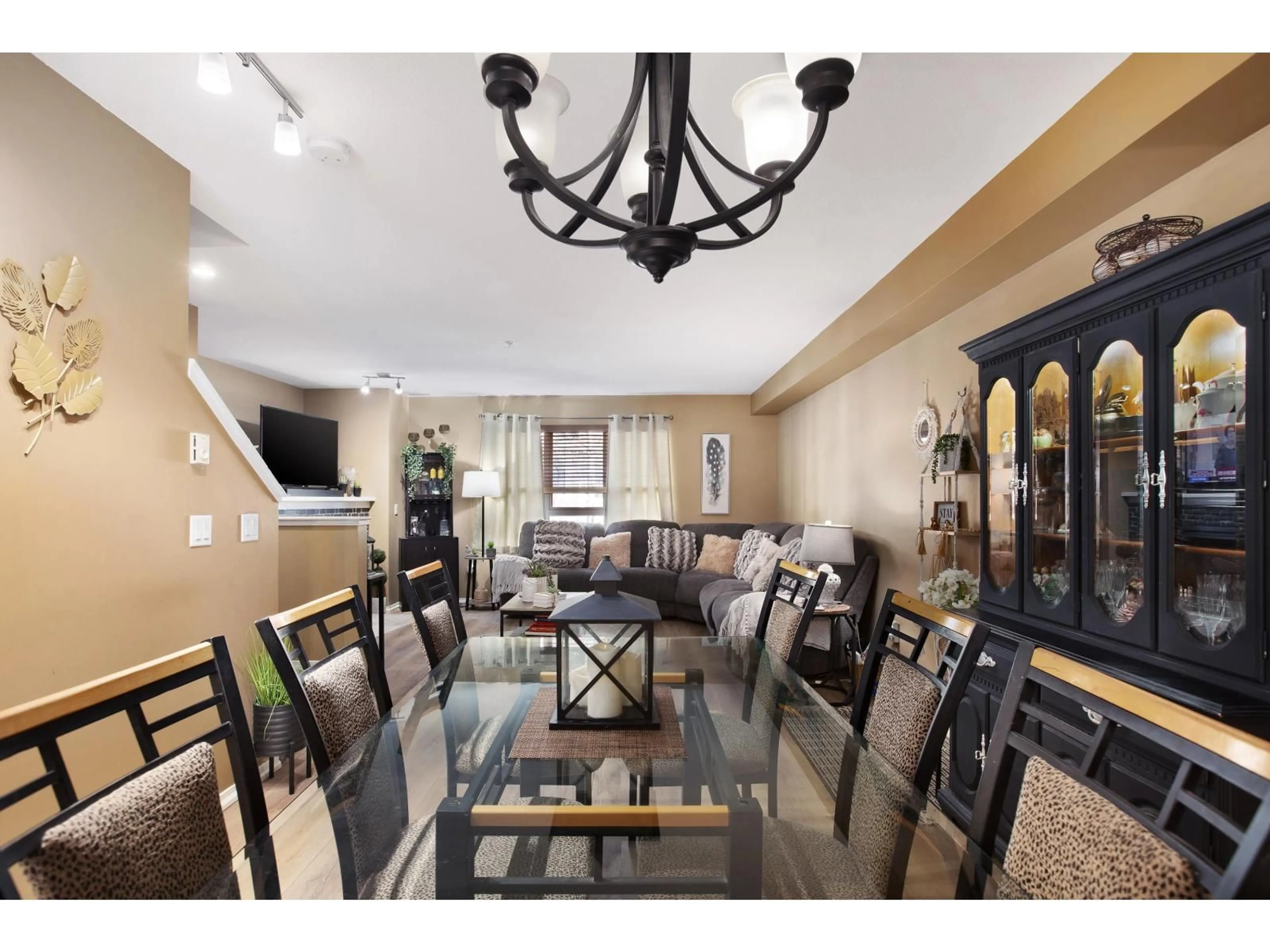 Dining room, ceramic/tile floor for 107 - 6747 203 STREET, Langley British Columbia V2Y3B5