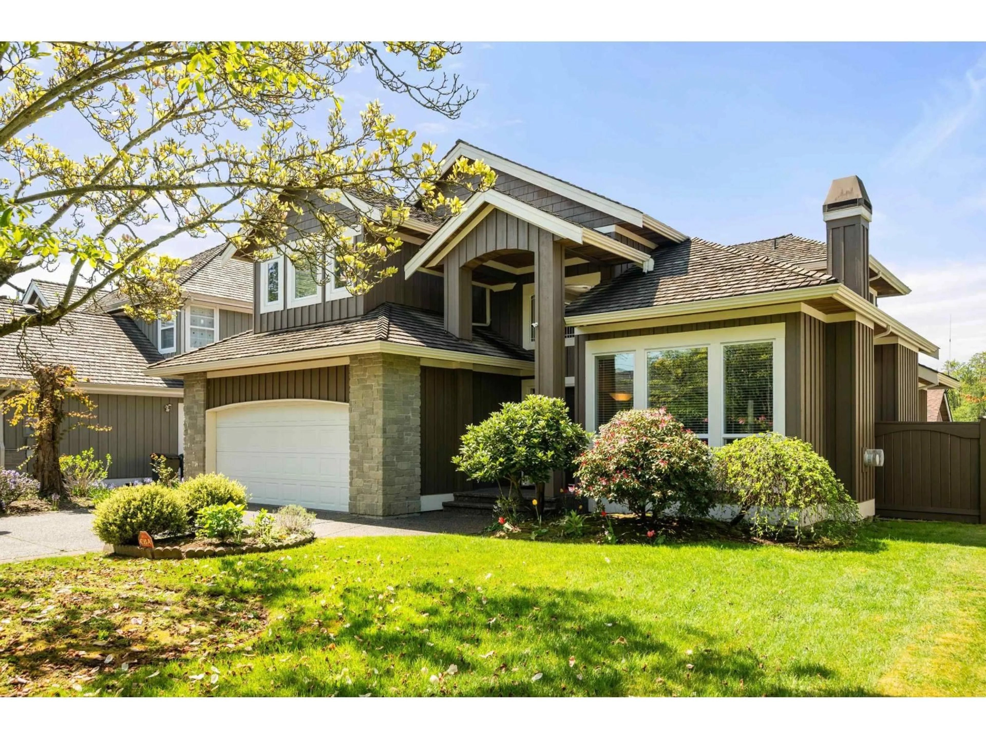 Home with vinyl exterior material, street for 1771 144 STREET, Surrey British Columbia V4A9W2